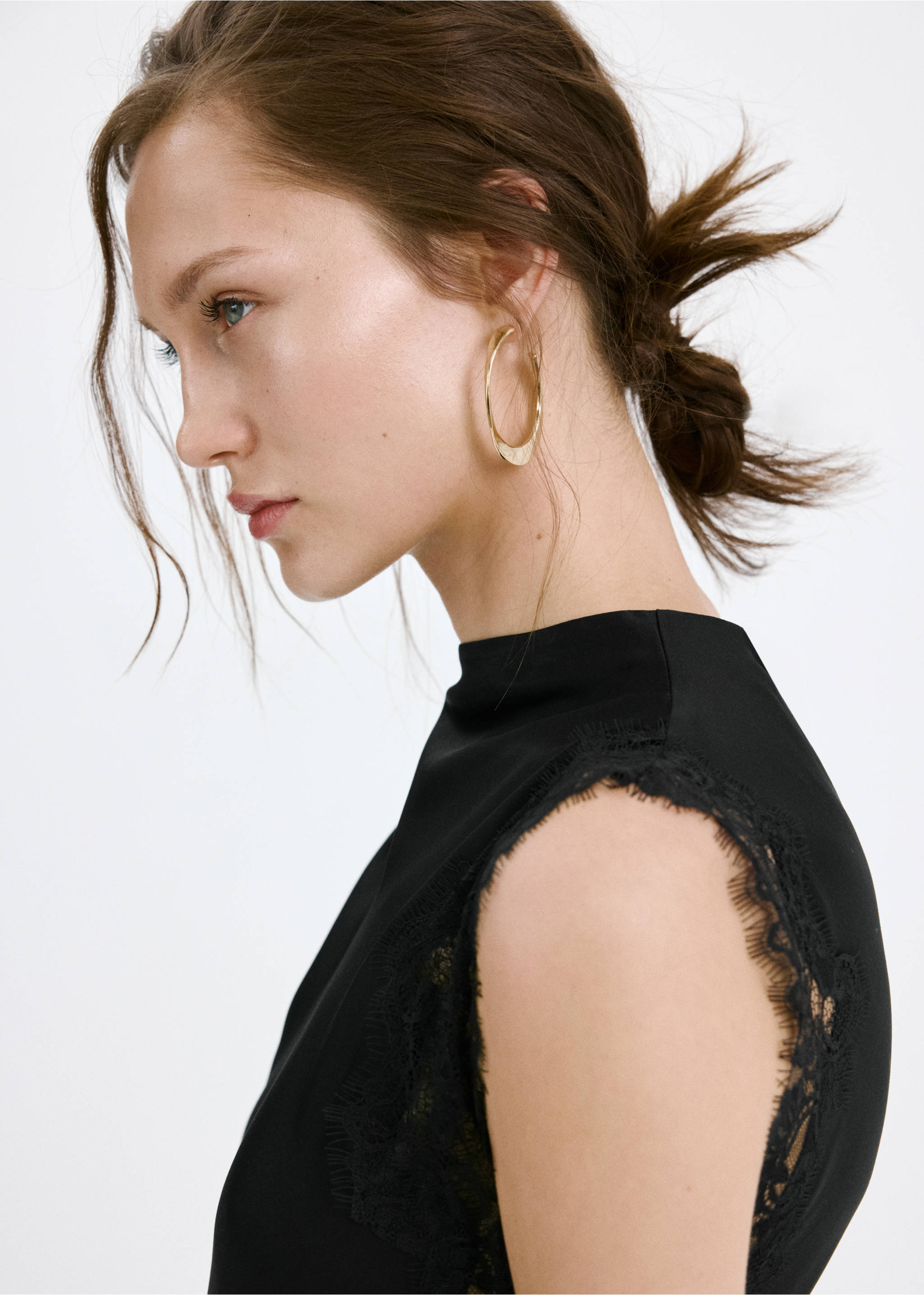 Vestido largo satinado detalles encaje - Detalle del artículo 1, Negro. Ref: 27005843-00.