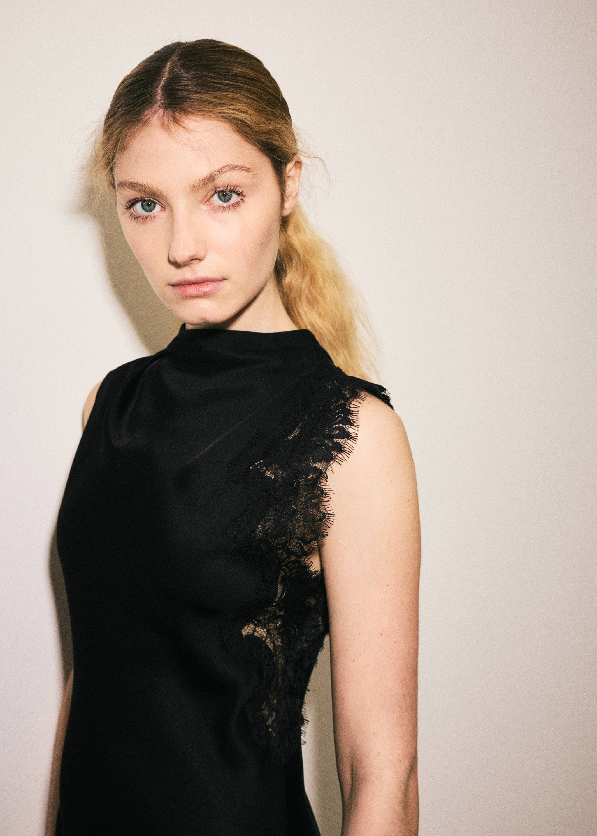 Satin dress with lace details - Details of the article 1