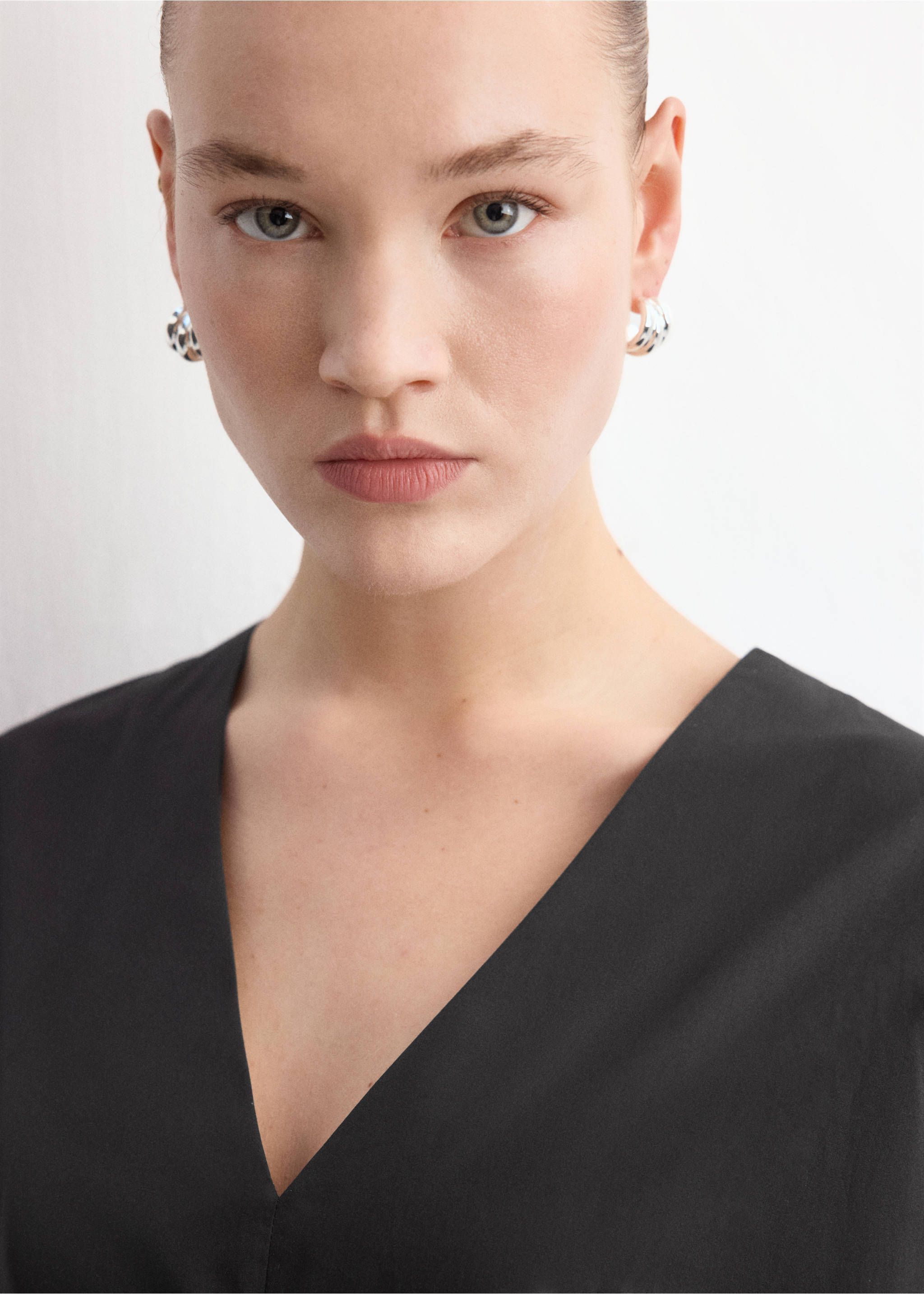 A-line lyocell dress - Details of the article 4, Black. Ref: 27005844-00.