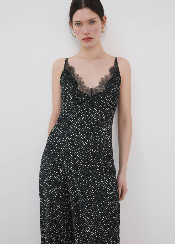 Vestido lunares encaje
