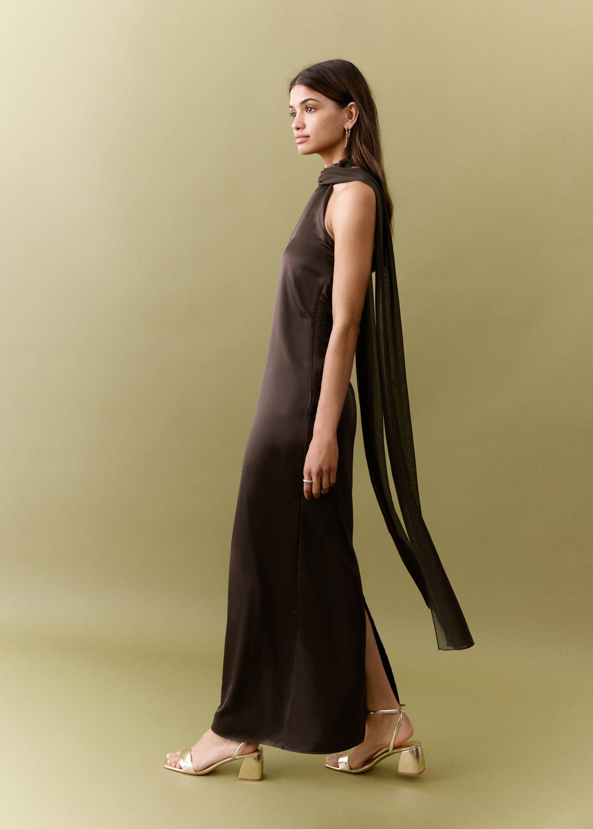 Halter neck foulard dress - Details of the article 6