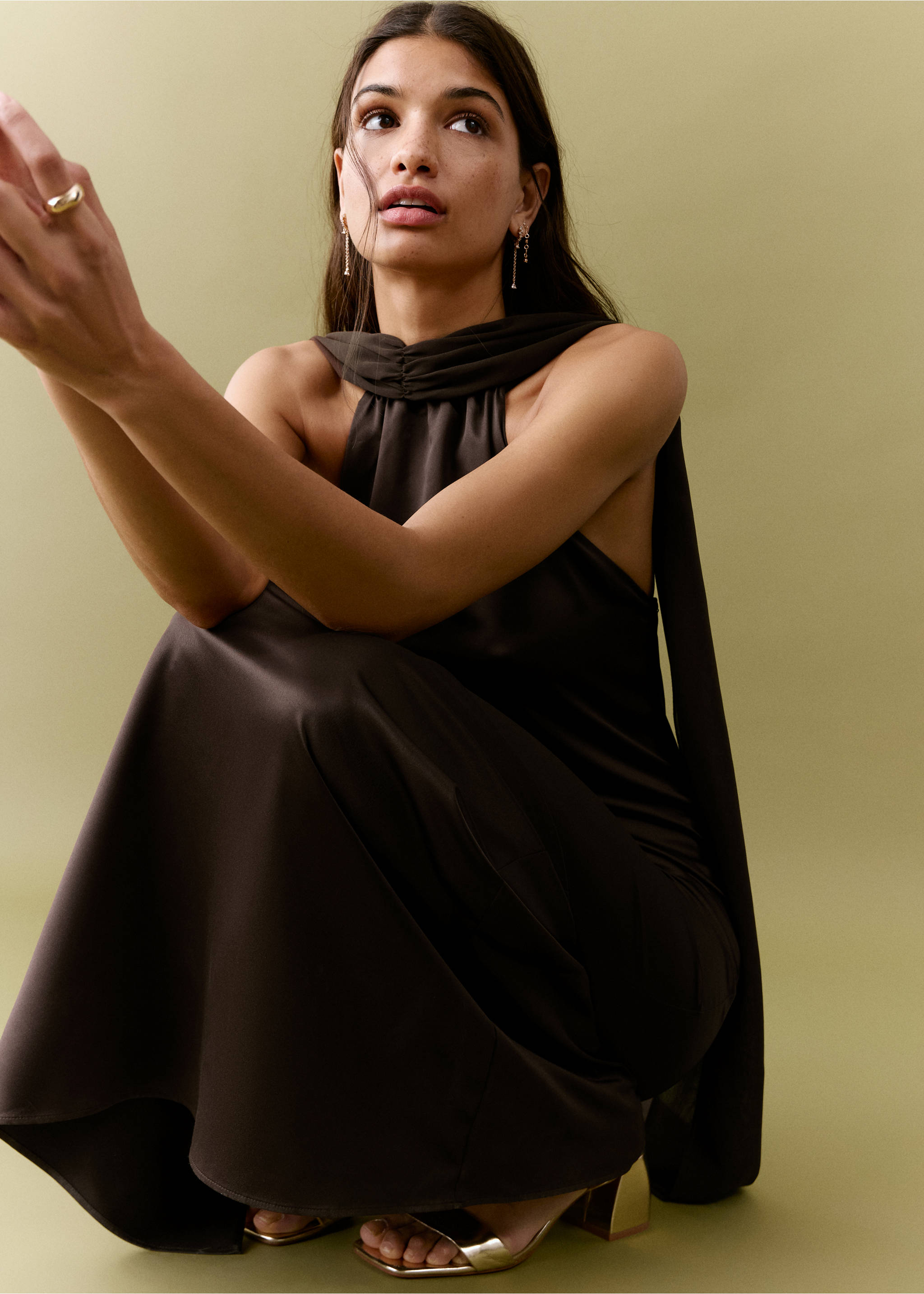 Halter neck foulard dress - Details of the article 2, Brown. Ref: 27005851-00.