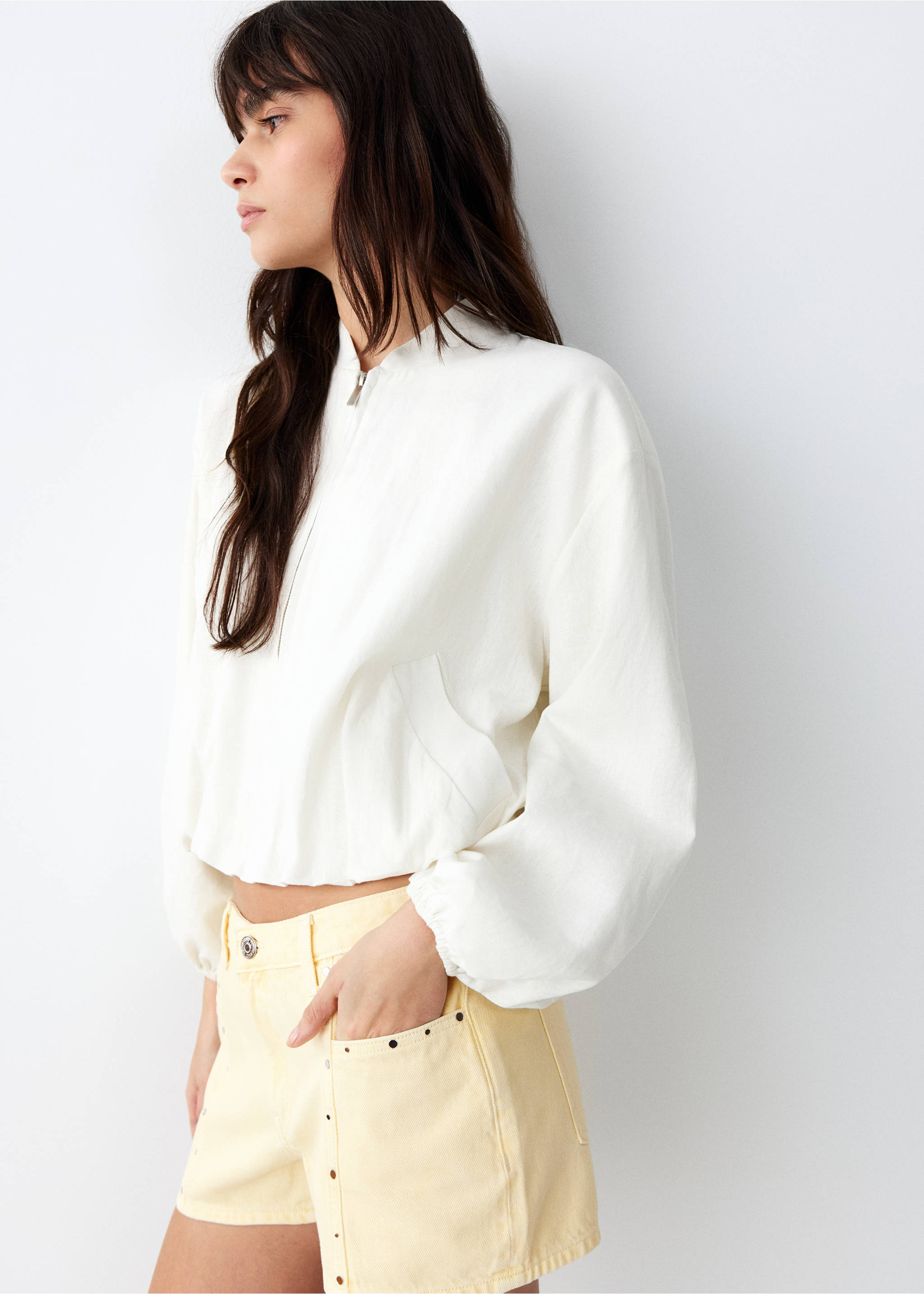 Studded denim shorts - Details of the article 1, Pastel Yellow. Ref: 27005946-00.