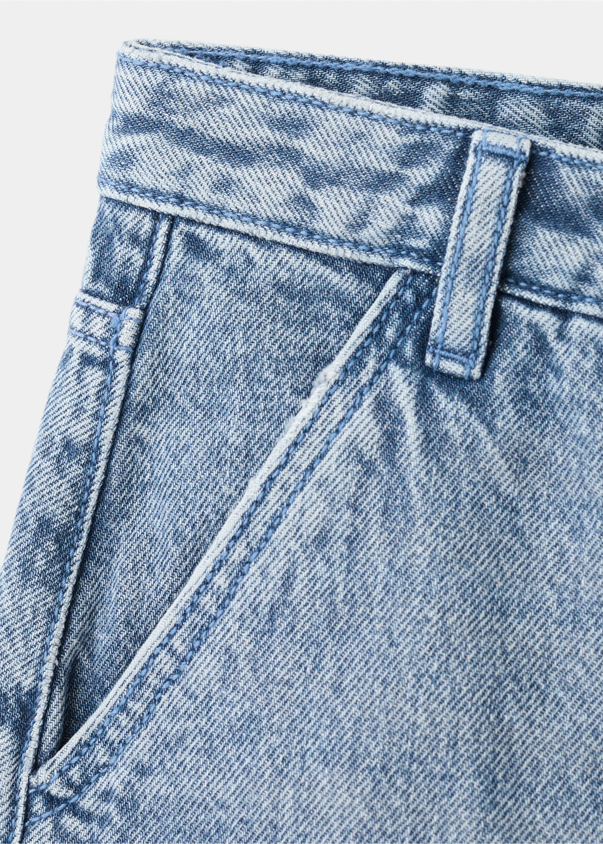 Шорты свободного кроя с низкой посадкой - Деталь изделия 0, Средний синий винтаж. Ref: 27005947-00.