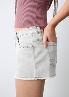 Straight shorts with frayed hem — Denim Grey 4