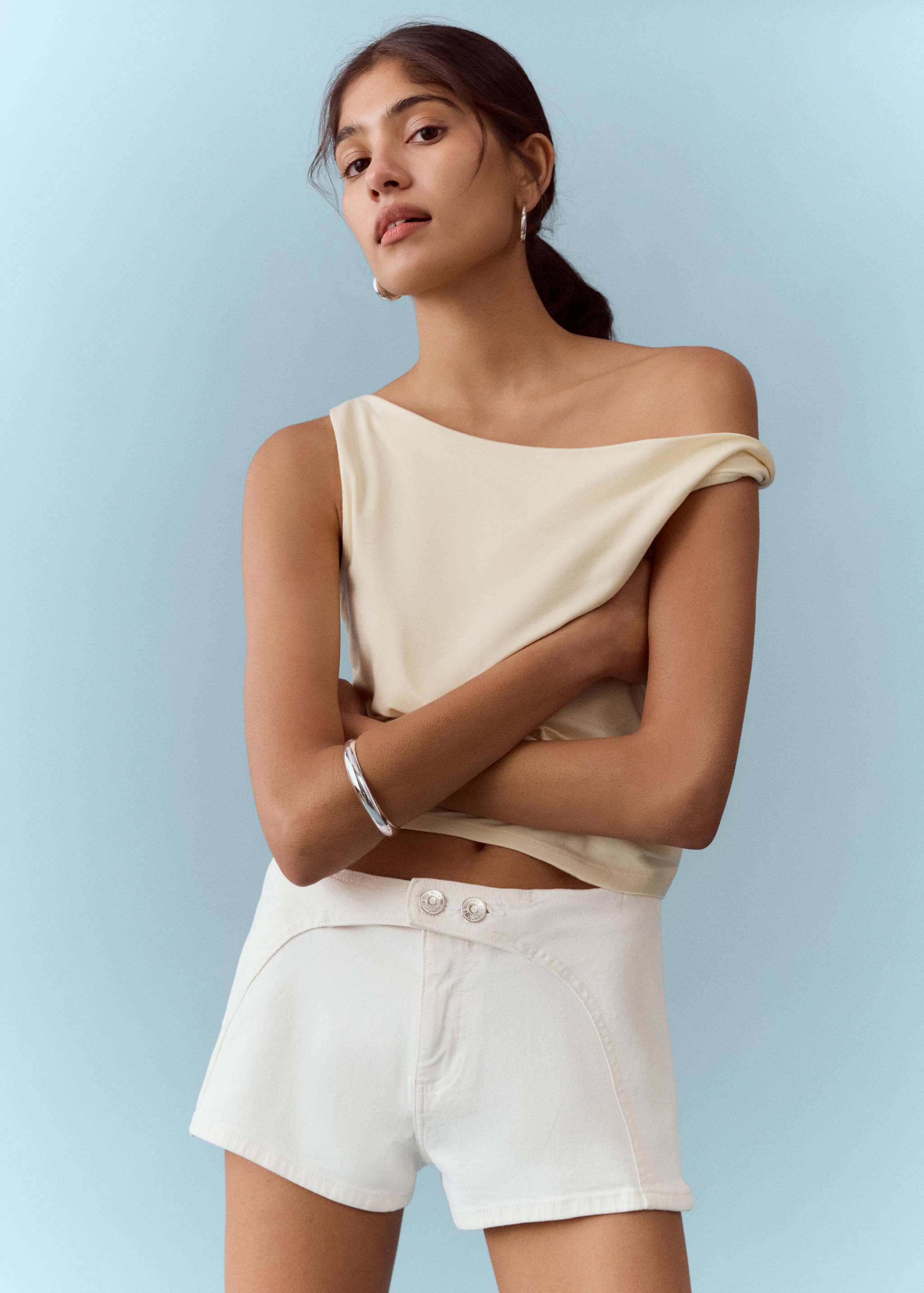 Mini-Shorts mit Nahtdetails - Detail des Artikels 4