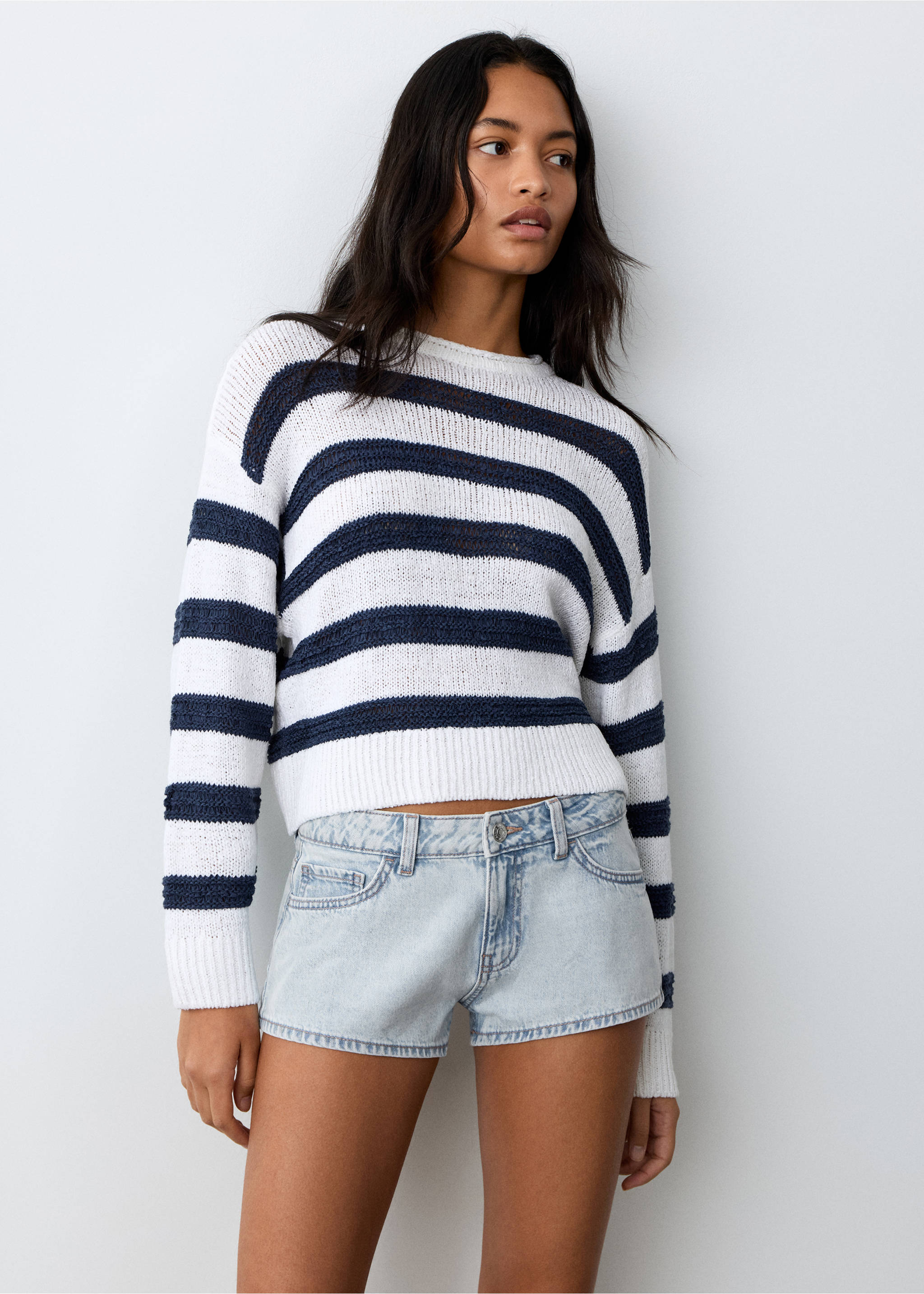 Micro fit low waist shorts - Medium plane, Light Blue. Ref: 27005965-00.