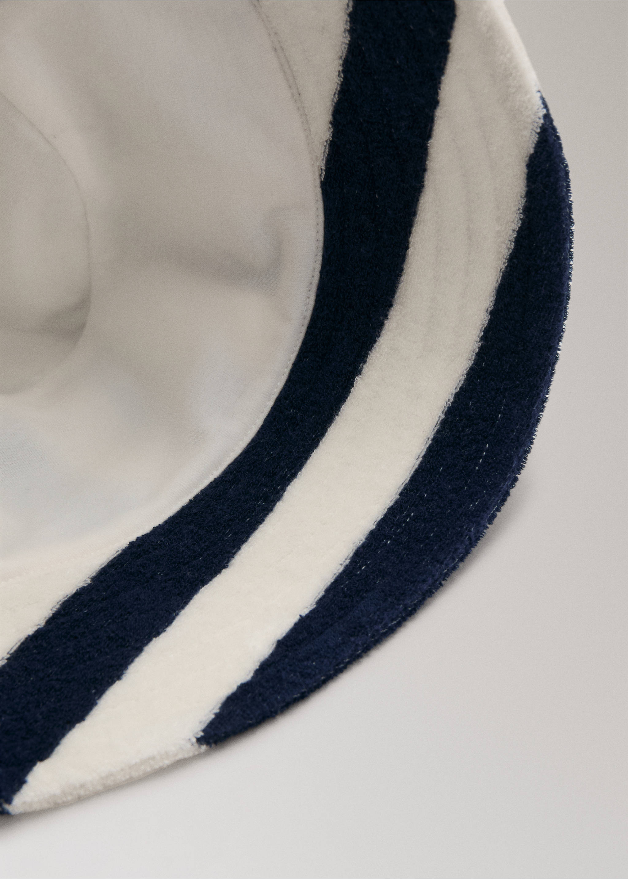 Striped terry cloth bucket hat - Details of the article 1, Blue. Ref: 27005974-00.