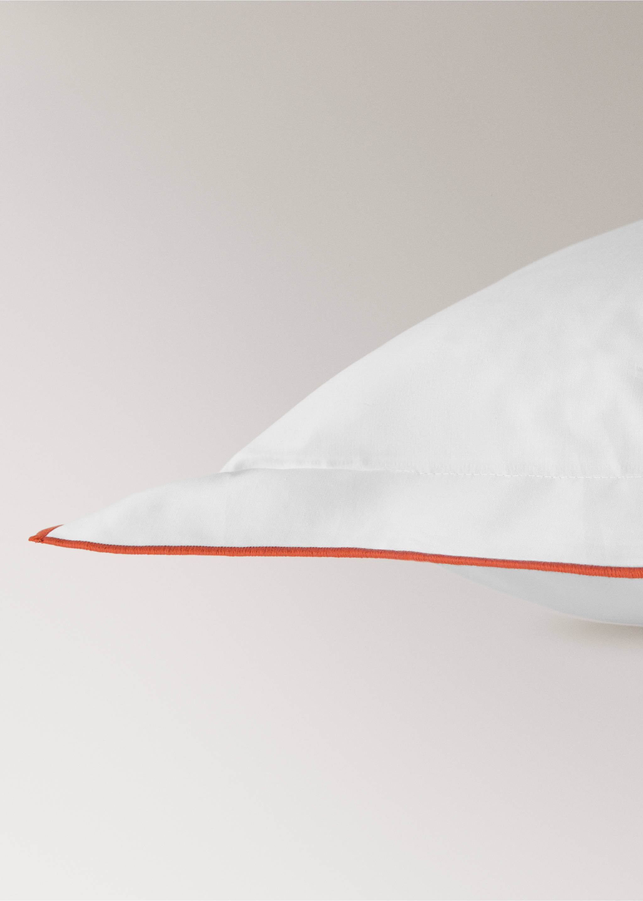 Două fețe de pernă din bumbac percal 200 fire overlock contrast 60x60 cm - Detaliu al articolului 2, Albastru-cerneală. Ref: 27005982-00.