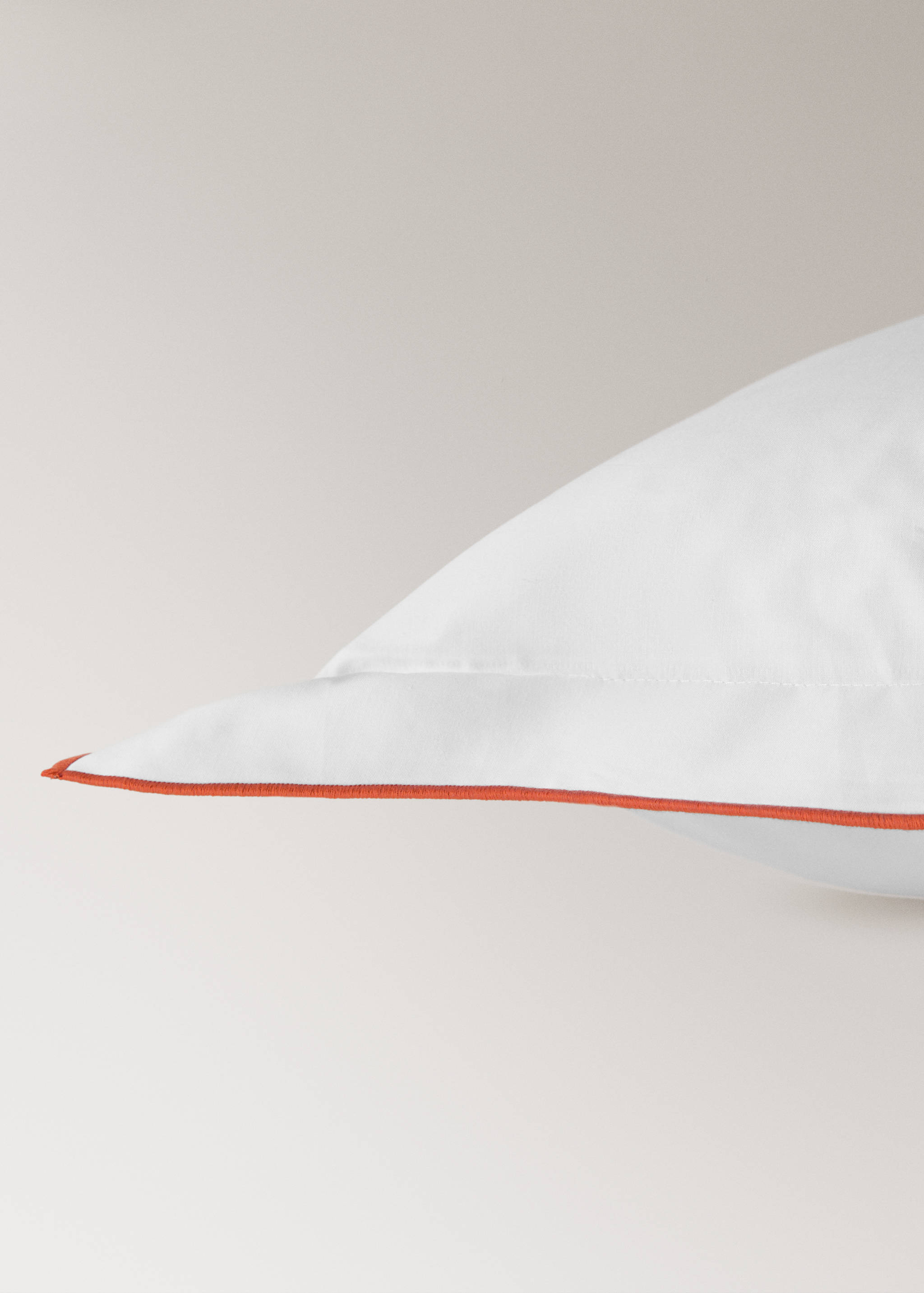 Dos fundas almohada algodón percal 200 hilos overlock contraste 60x60 cm - Detalle del artículo 2