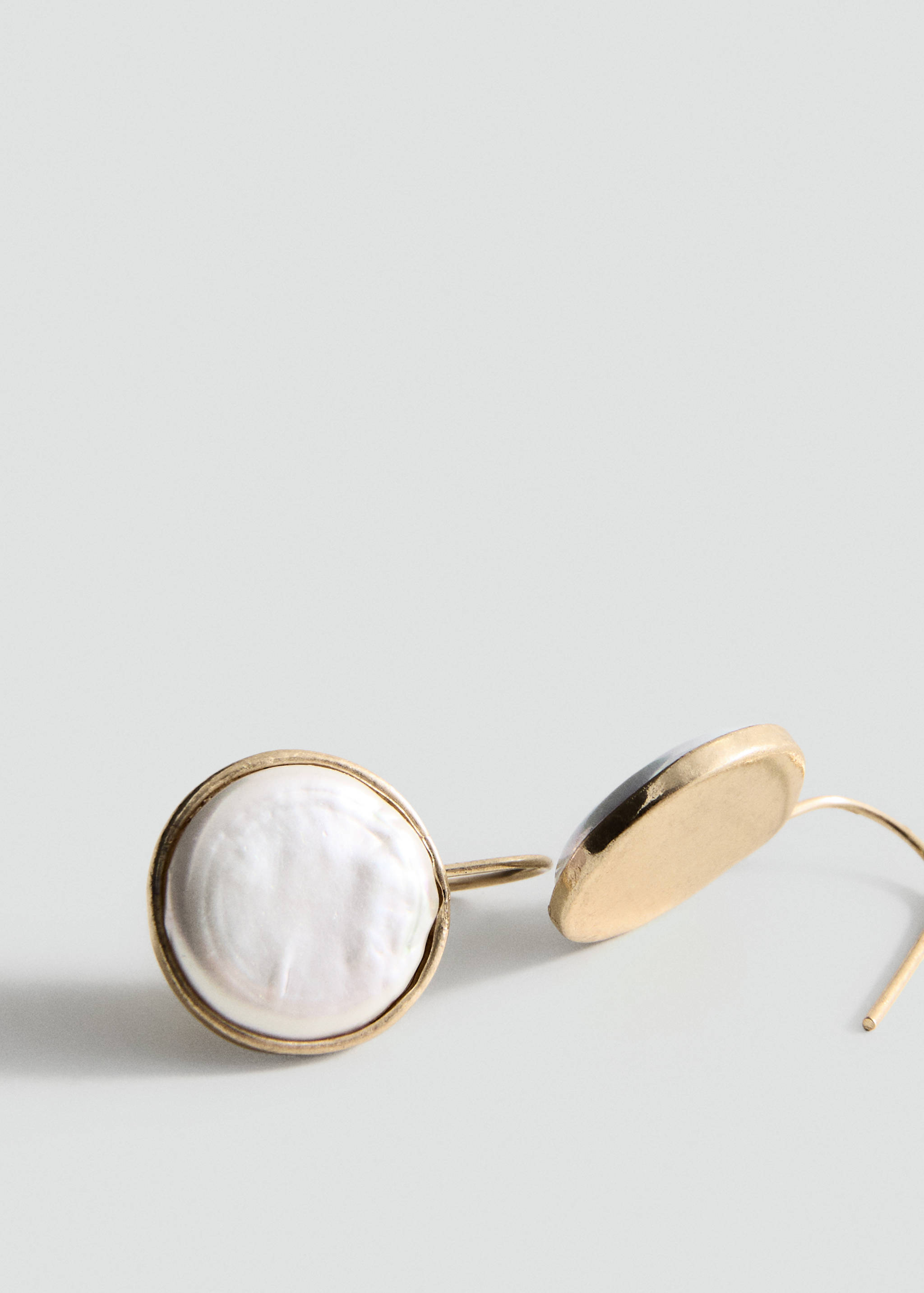 Pendientes resina redondos - Plano medio