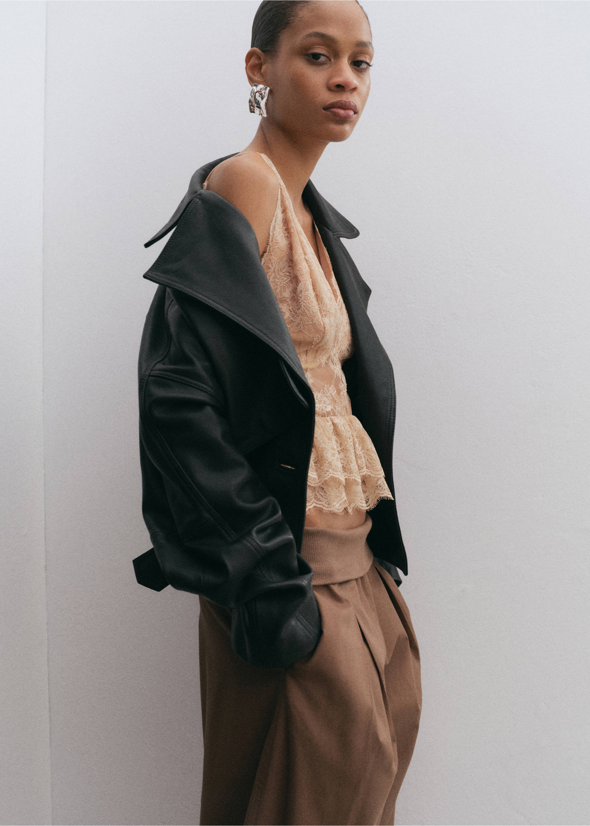 Square metallic earrings - General plane, Silver. Ref: 27006005-00.