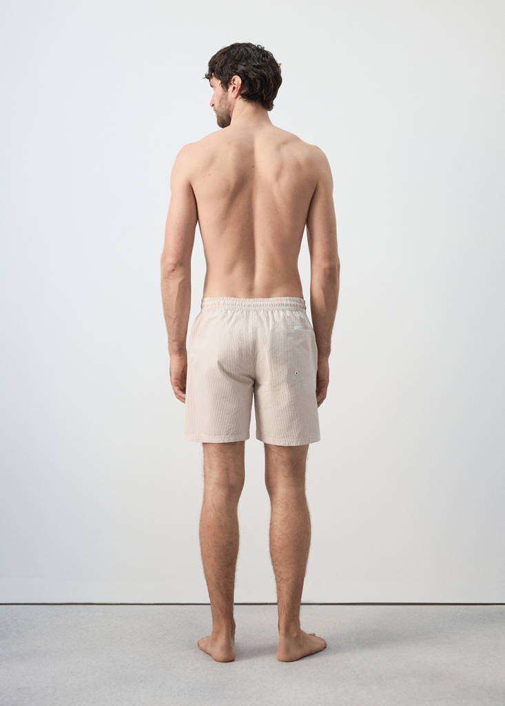 Seersucker swimming trunks — Sand