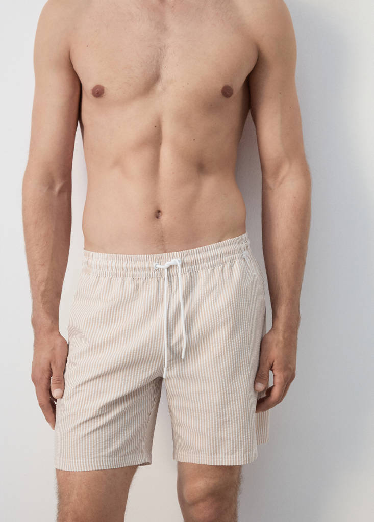 Seersucker swimming trunks — Sand
