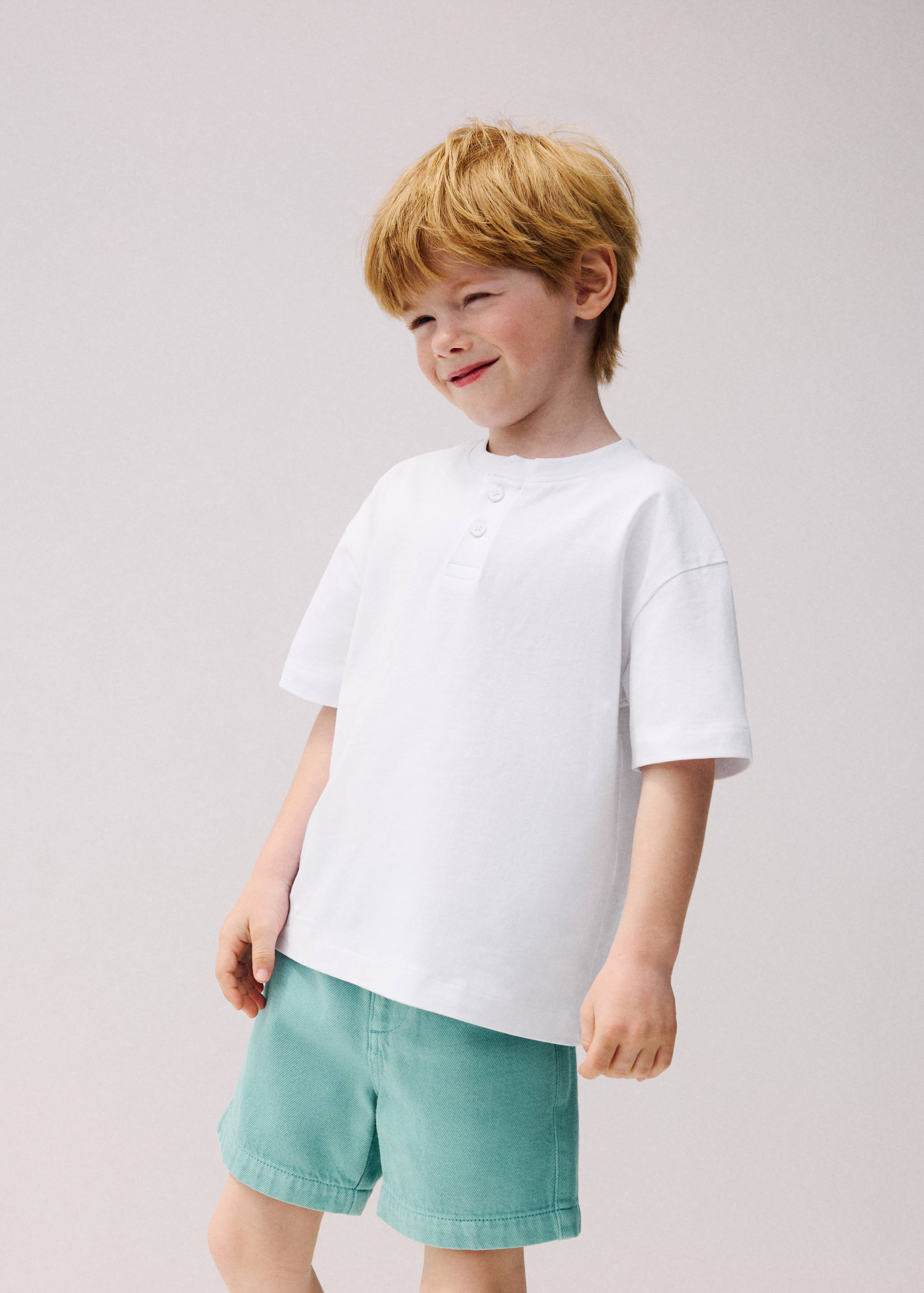 Baumwollshirt mit Knöpfen - Allgemeine Ansicht
