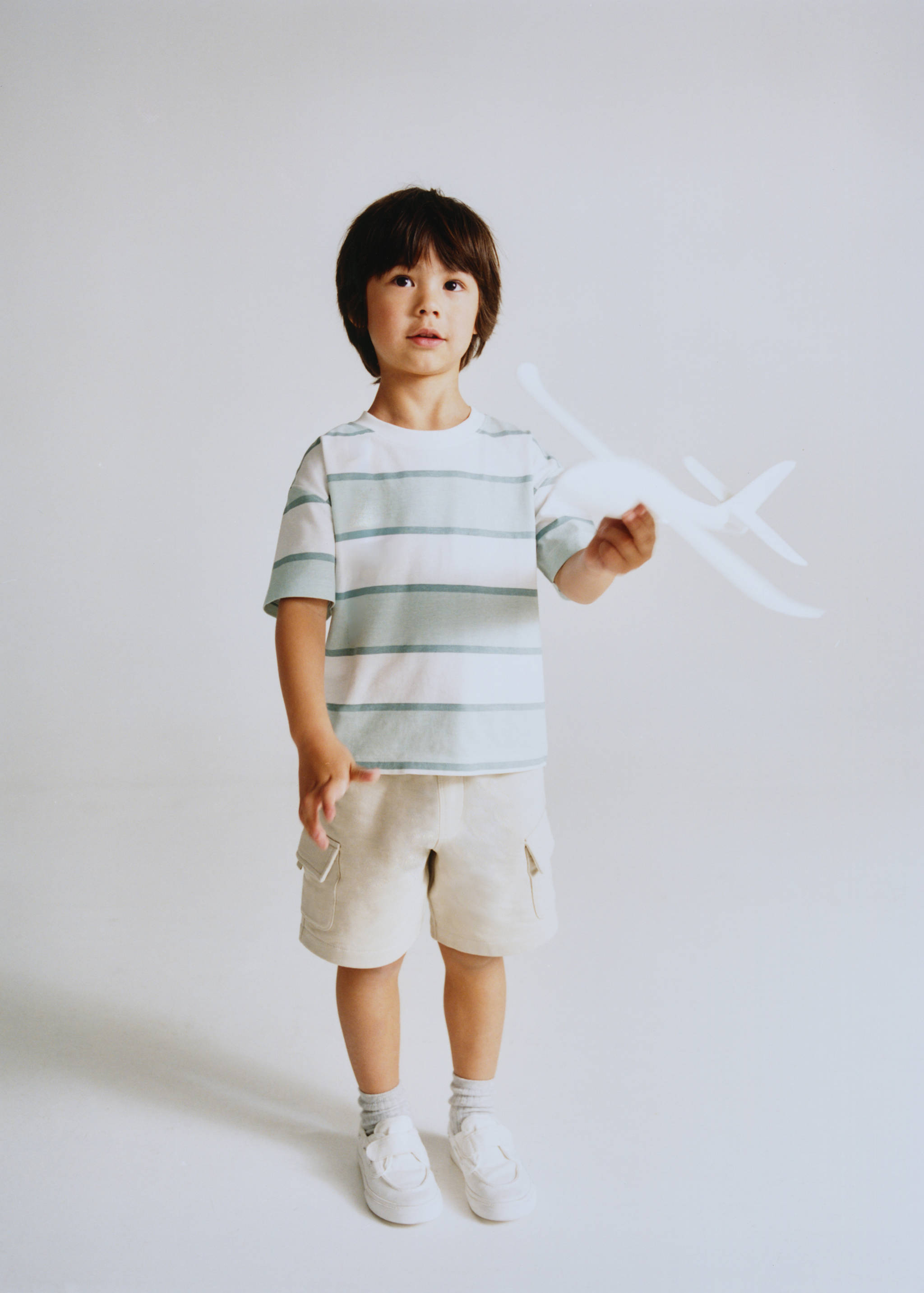 Monochrome striped T-shirt - Details of the article 5