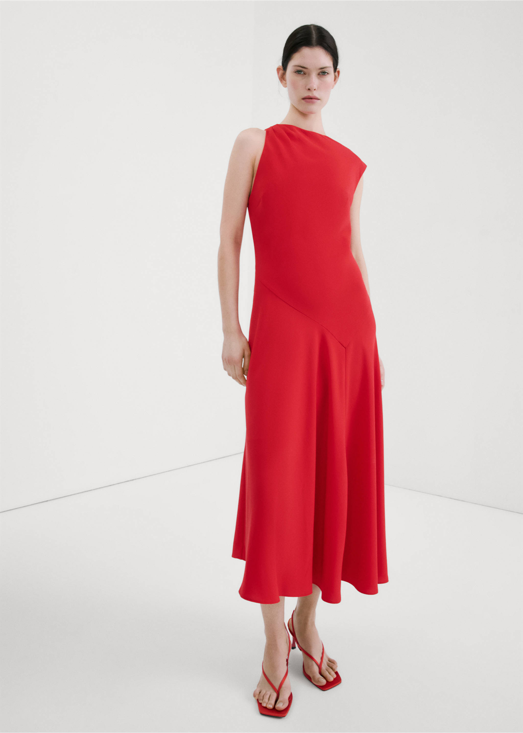 Robe midi à manches asymétriques - Plan général, Rouge. Ref: 27006362-00.