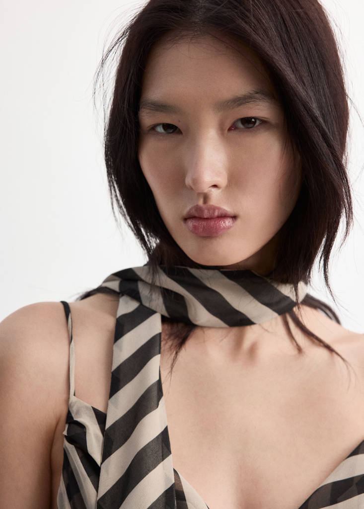Printed dress with foulard — Ecru