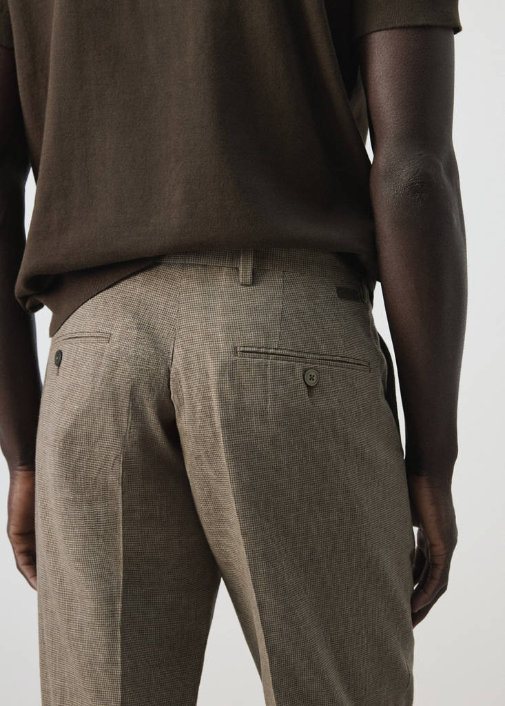 Regular fit houndstooth linen blend trousers — Brown