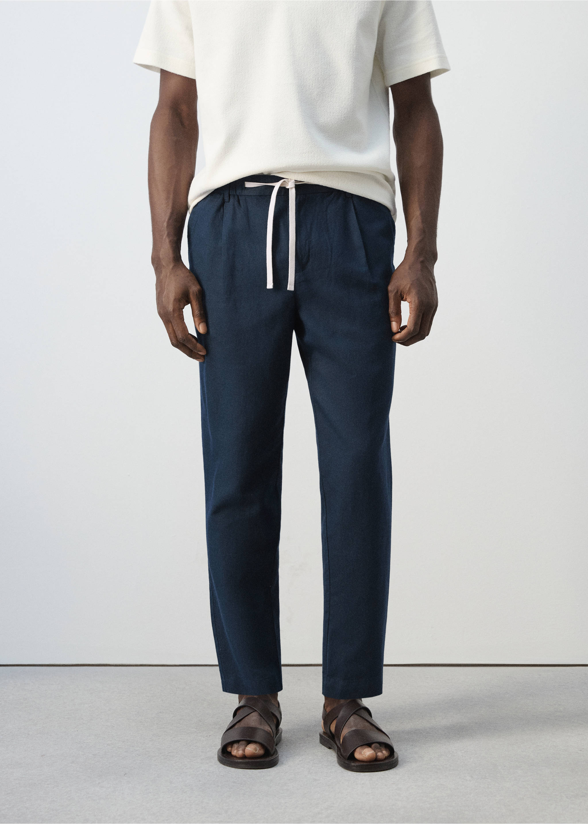 Pantalón lino algodón slim fit cropped - Plano medio, Azul marino. Ref: 27006714-00.