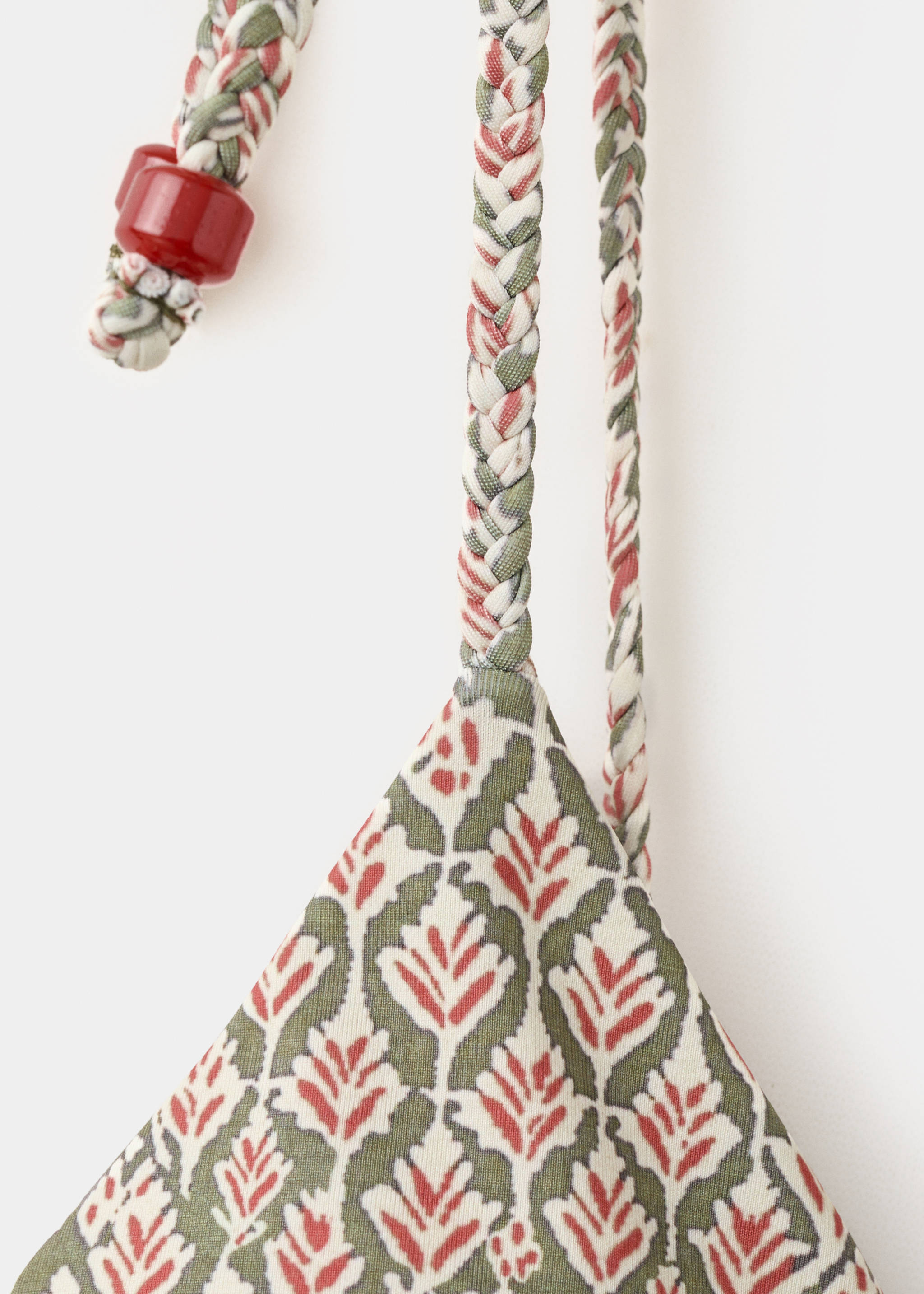 Бикини с принтом и классическими плавками - Деталь изделия 0