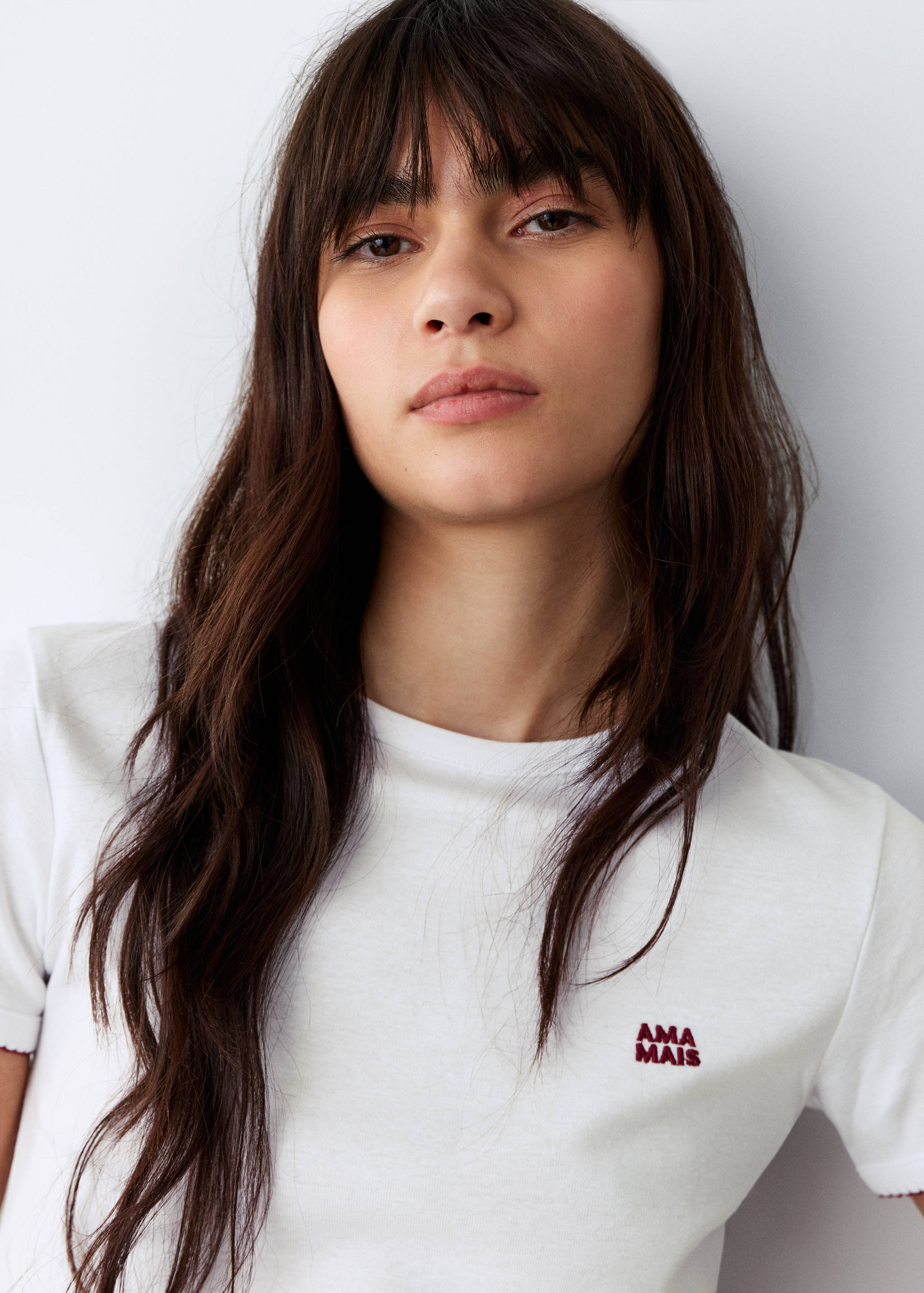 Футболка с вышивкой - Деталь изделия 1