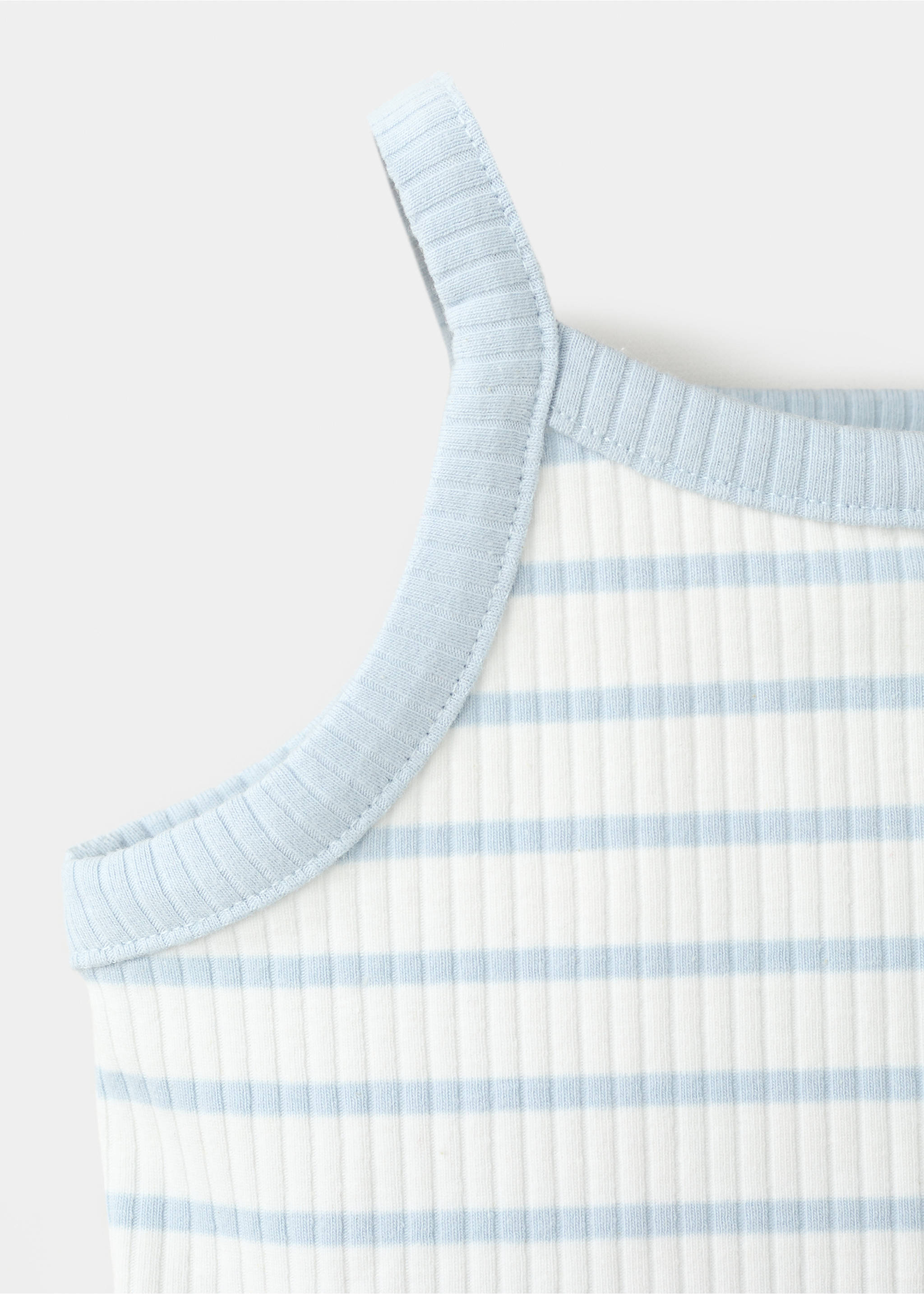 Basic vest top - Details of the article 8, Sky Blue. Ref: 27006750-00.