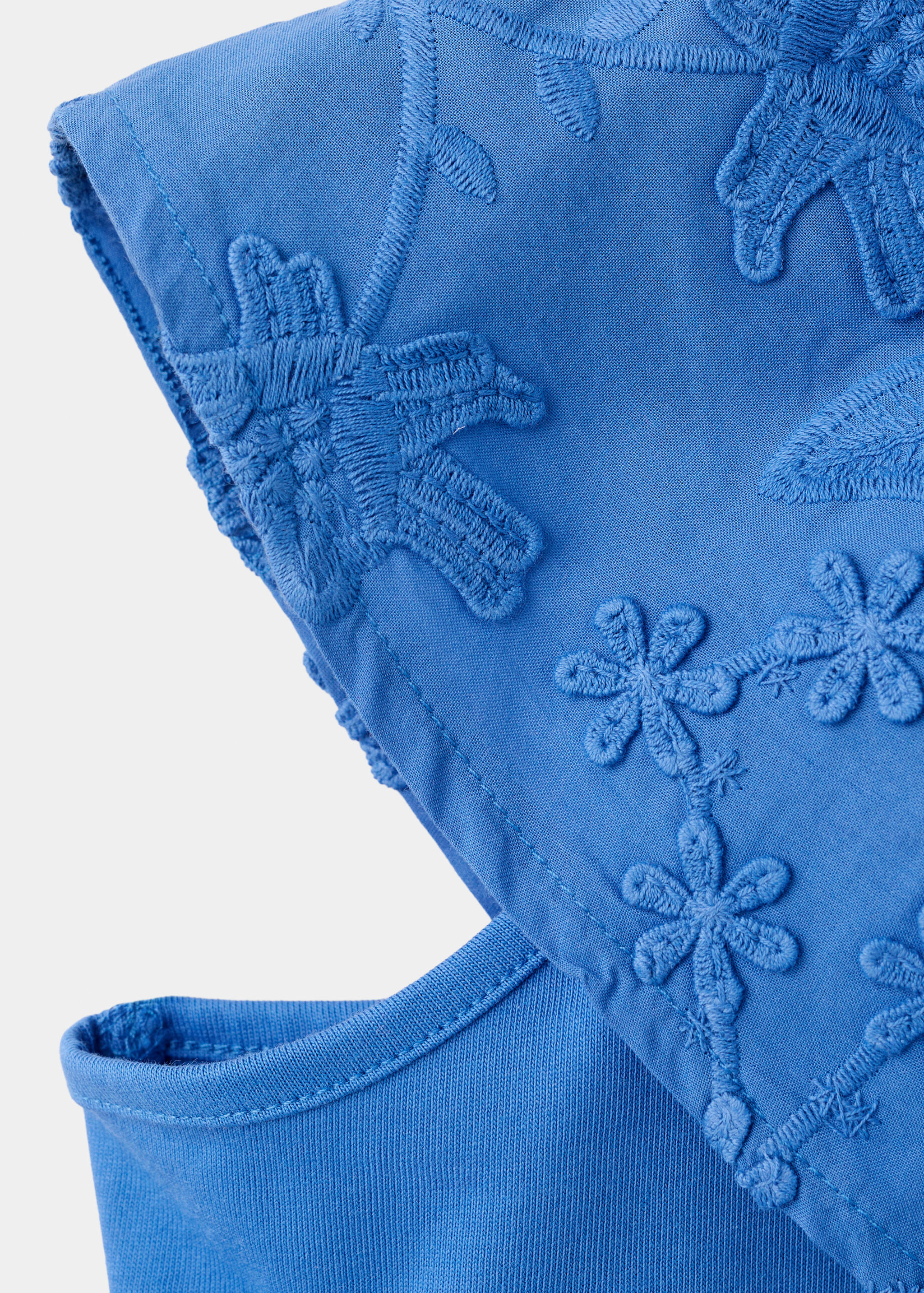 Camiseta asimétrica bordados - Detalle del artículo 8