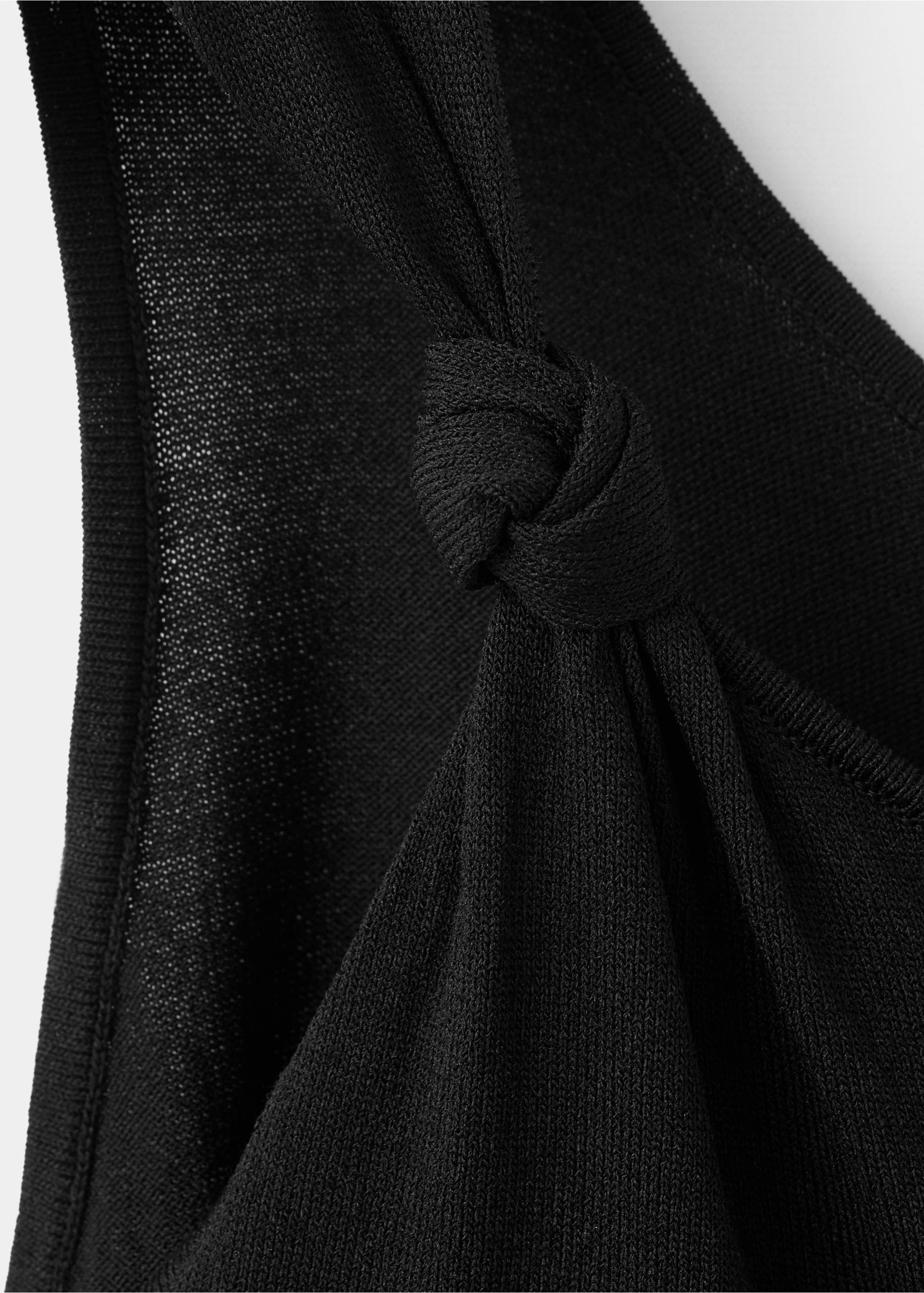 Asymmetrical top with knot detail - Details of the article 8, Black. Ref: 27007144-00.
