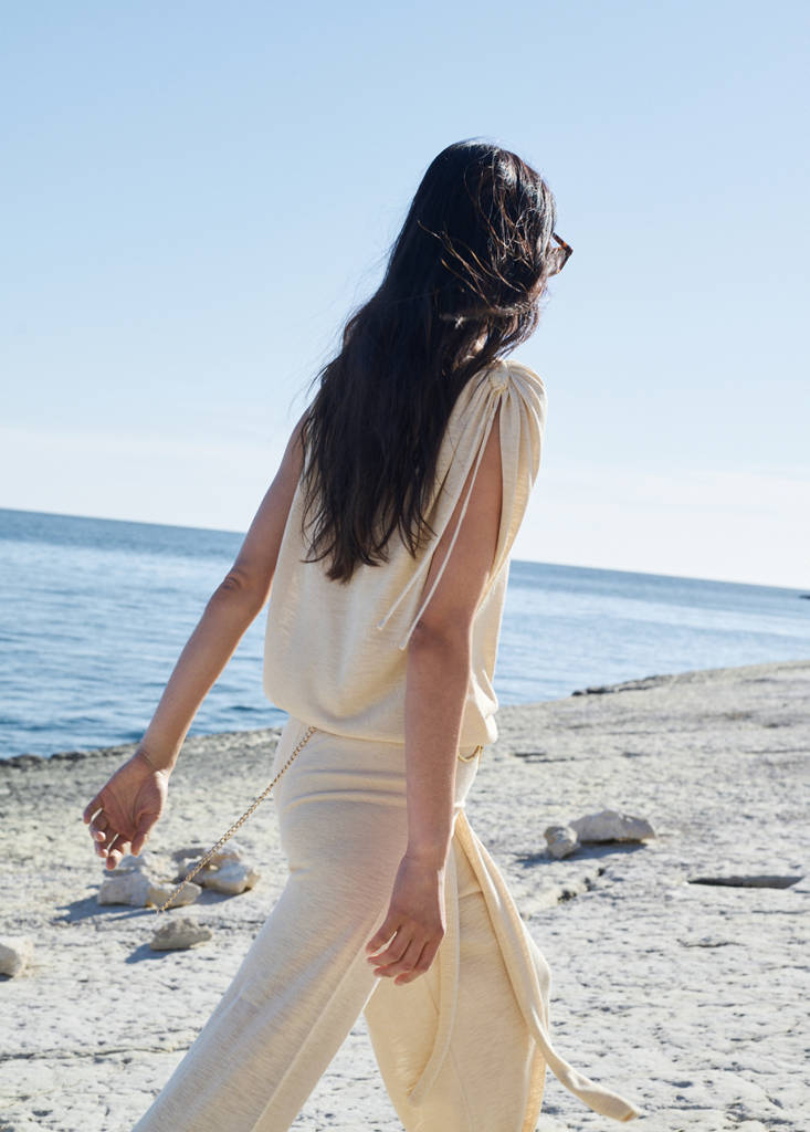 Short-sleeved fine-knit sweater — Ecru