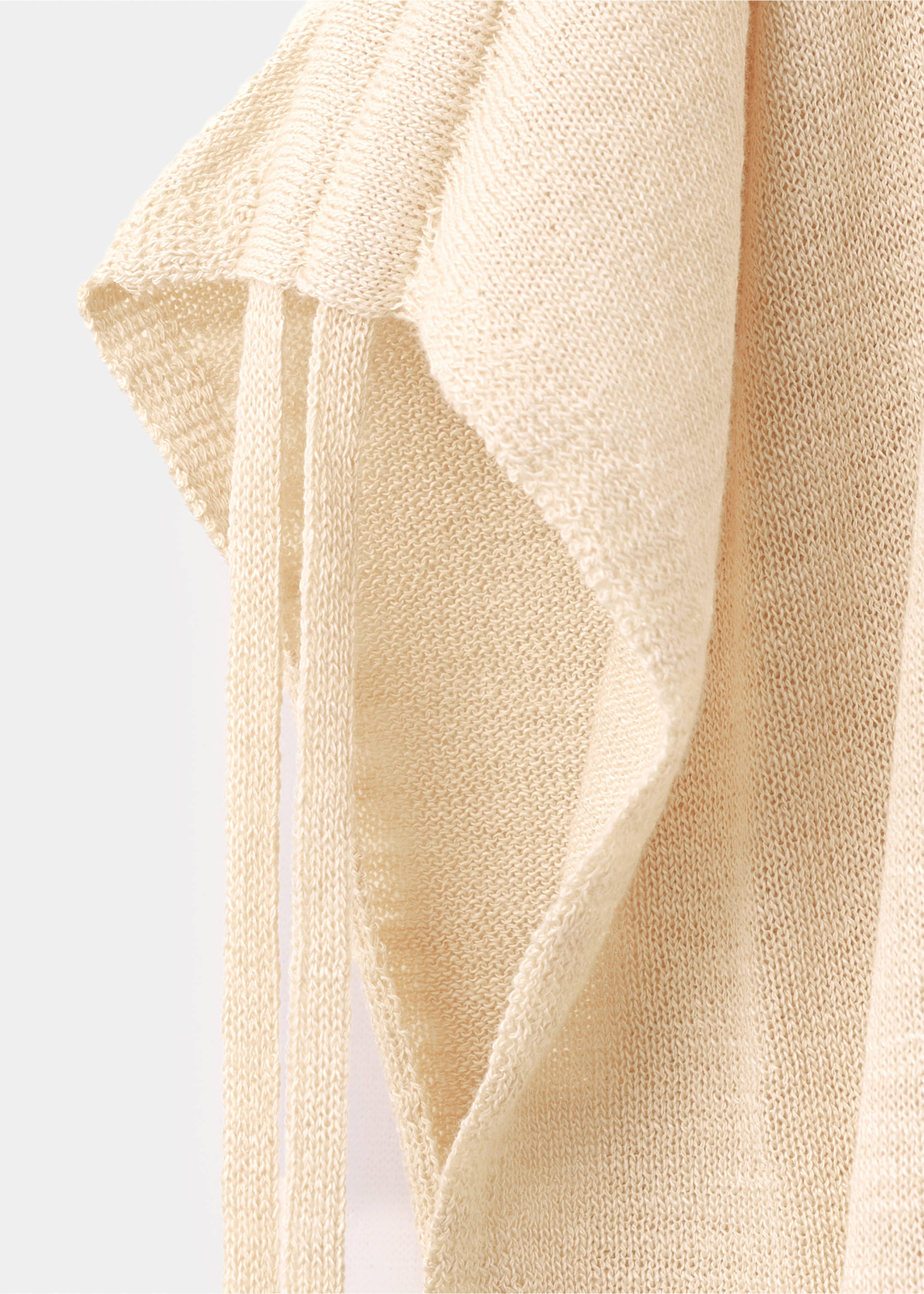 Short-sleeved fine-knit sweater - Details of the article 8, Ecru. Ref: 27007147-00.