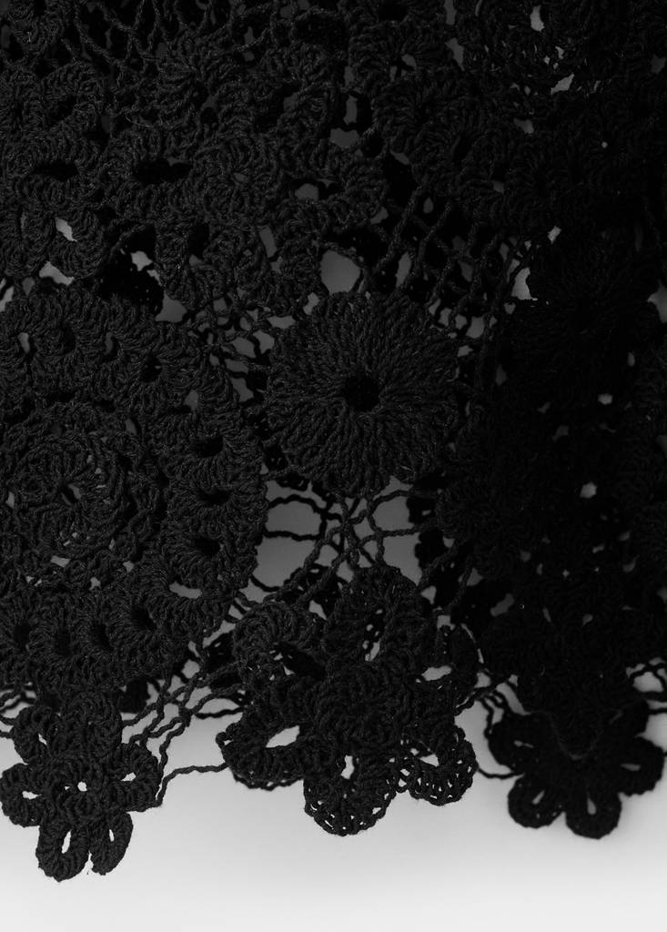 Openwork knitted floral sweater — Black