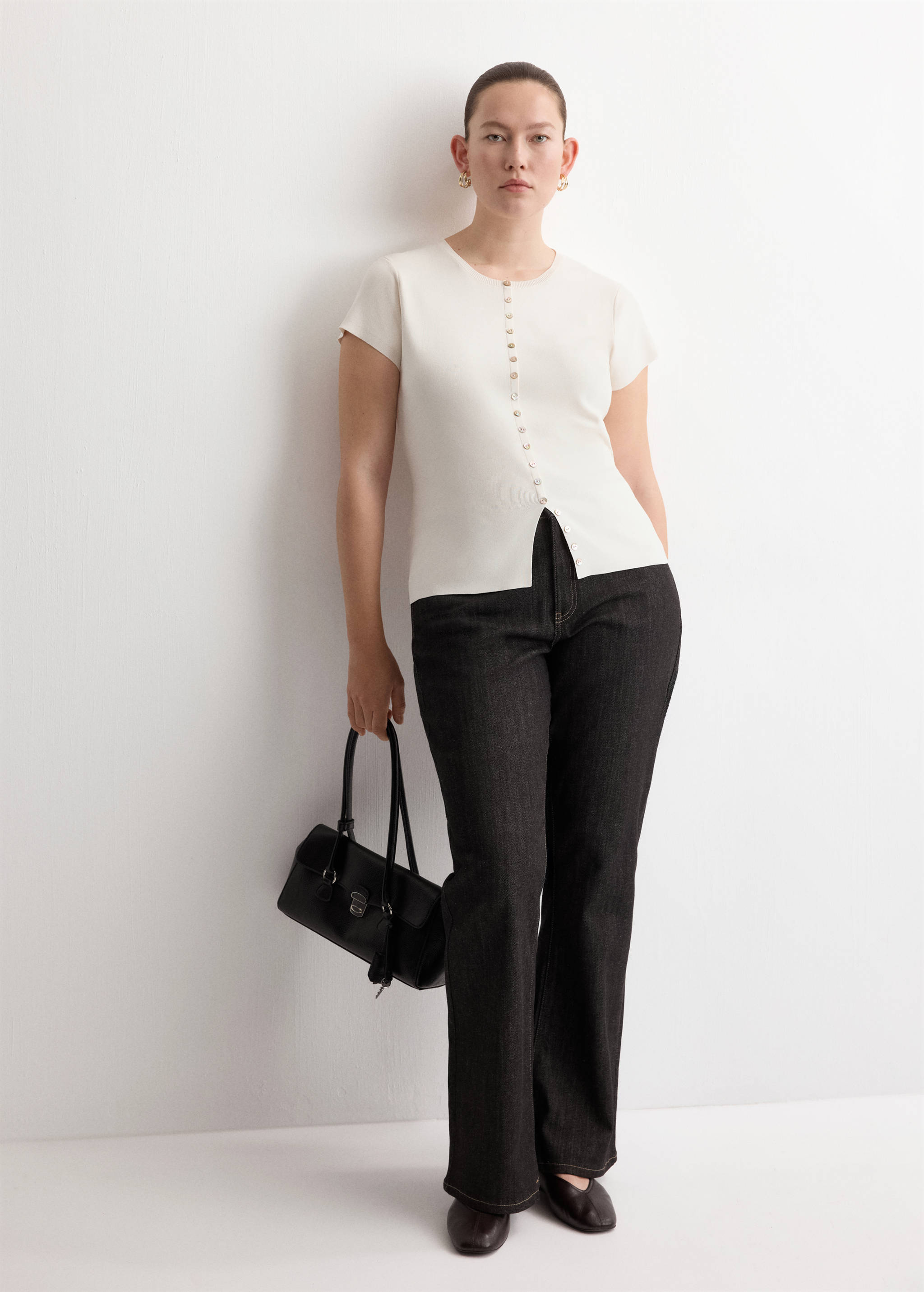 Buttons detail knit sweater - Details of the article 3