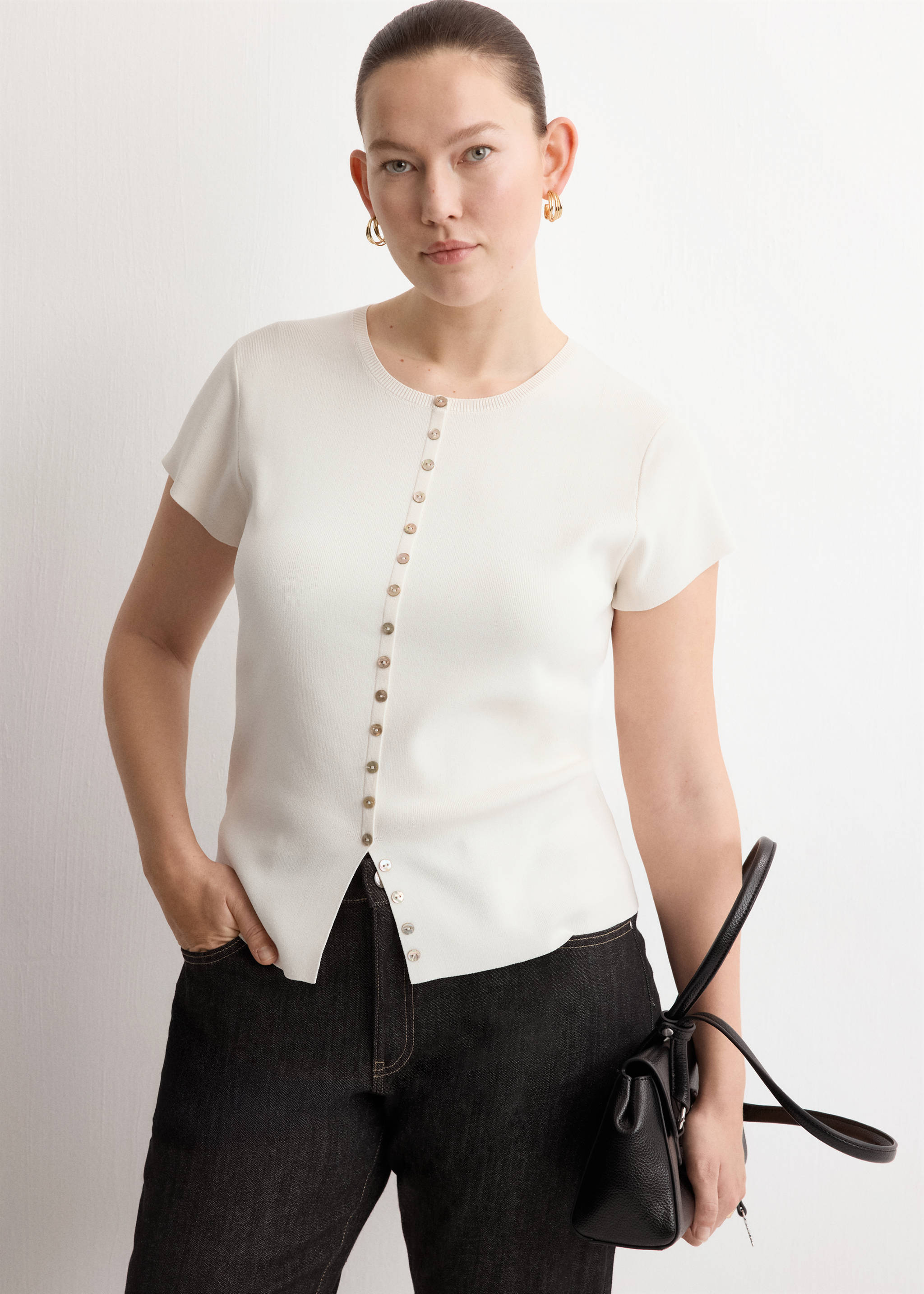 Buttons detail knit sweater - Details of the article 5