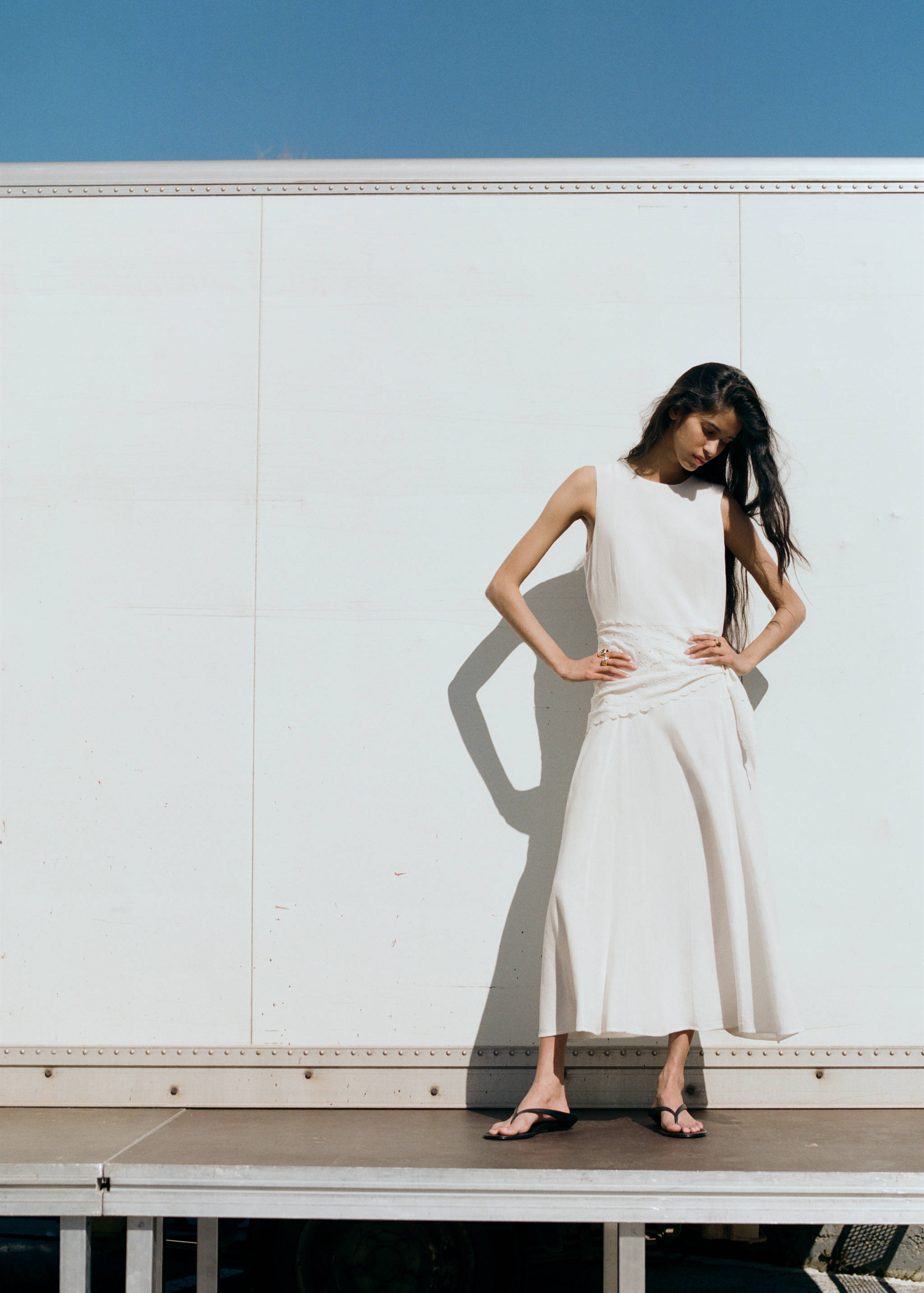 Handkerchief A-line dress - General plane