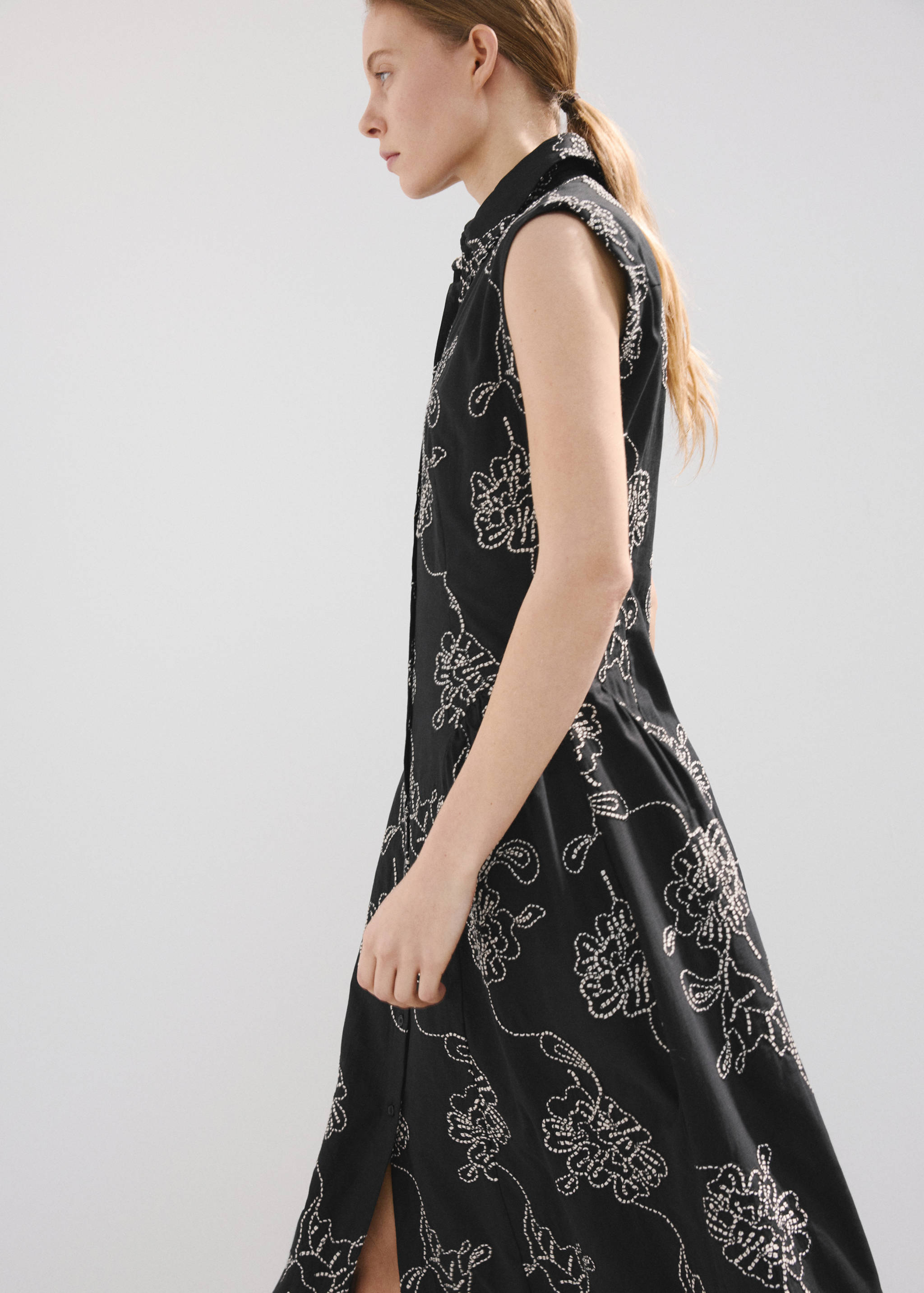 Embroidered floral shirt dress - Medium plane