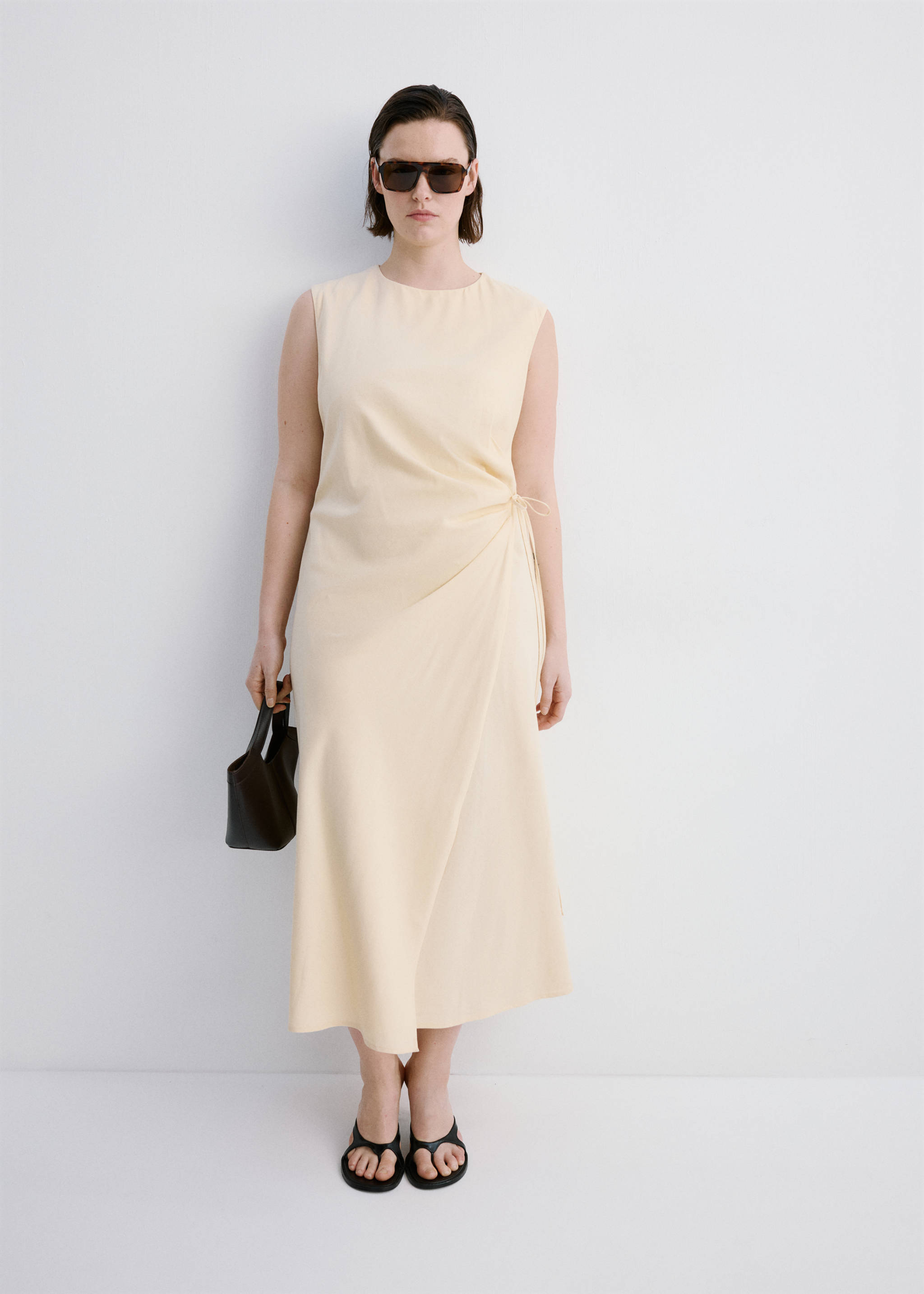 Wrap midi-dress with knot - Details of the article 3