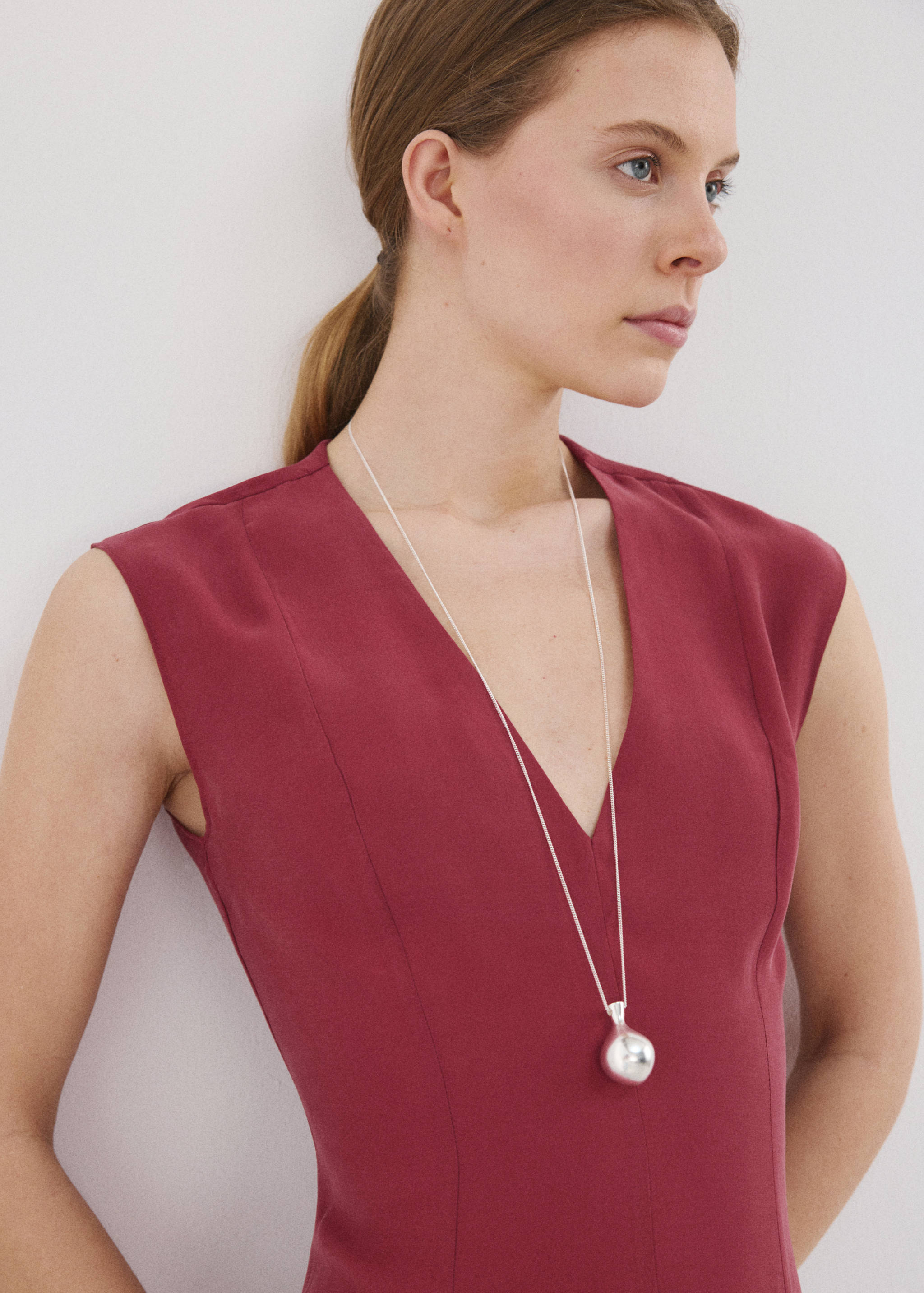 Midi dress with V-neck - Details of the article 1