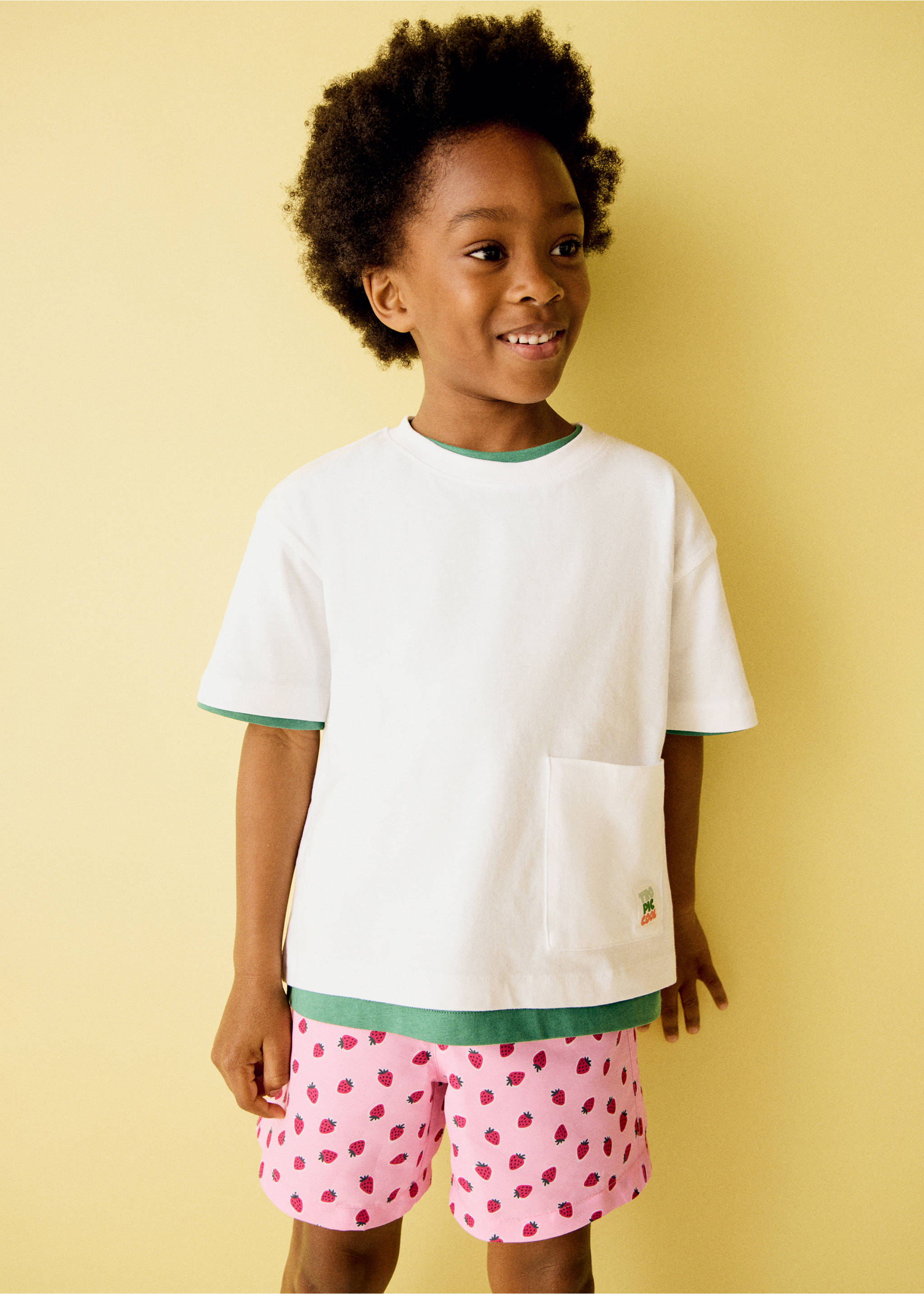 Cotton T-shirt with pocket detail - General plane, White. Ref: 27007923-00.