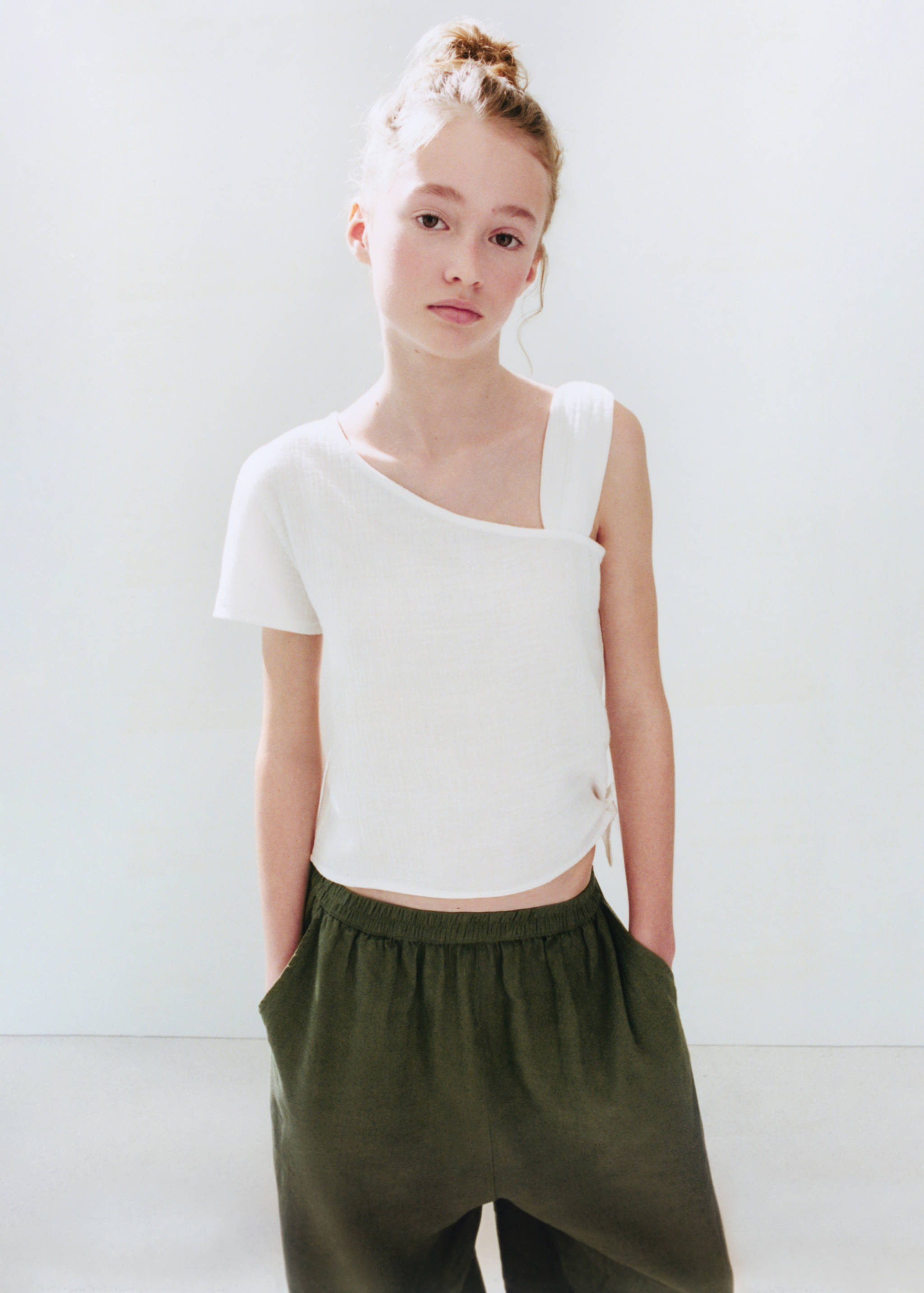 One-shoulder detail T-shirt - Details of the article 5