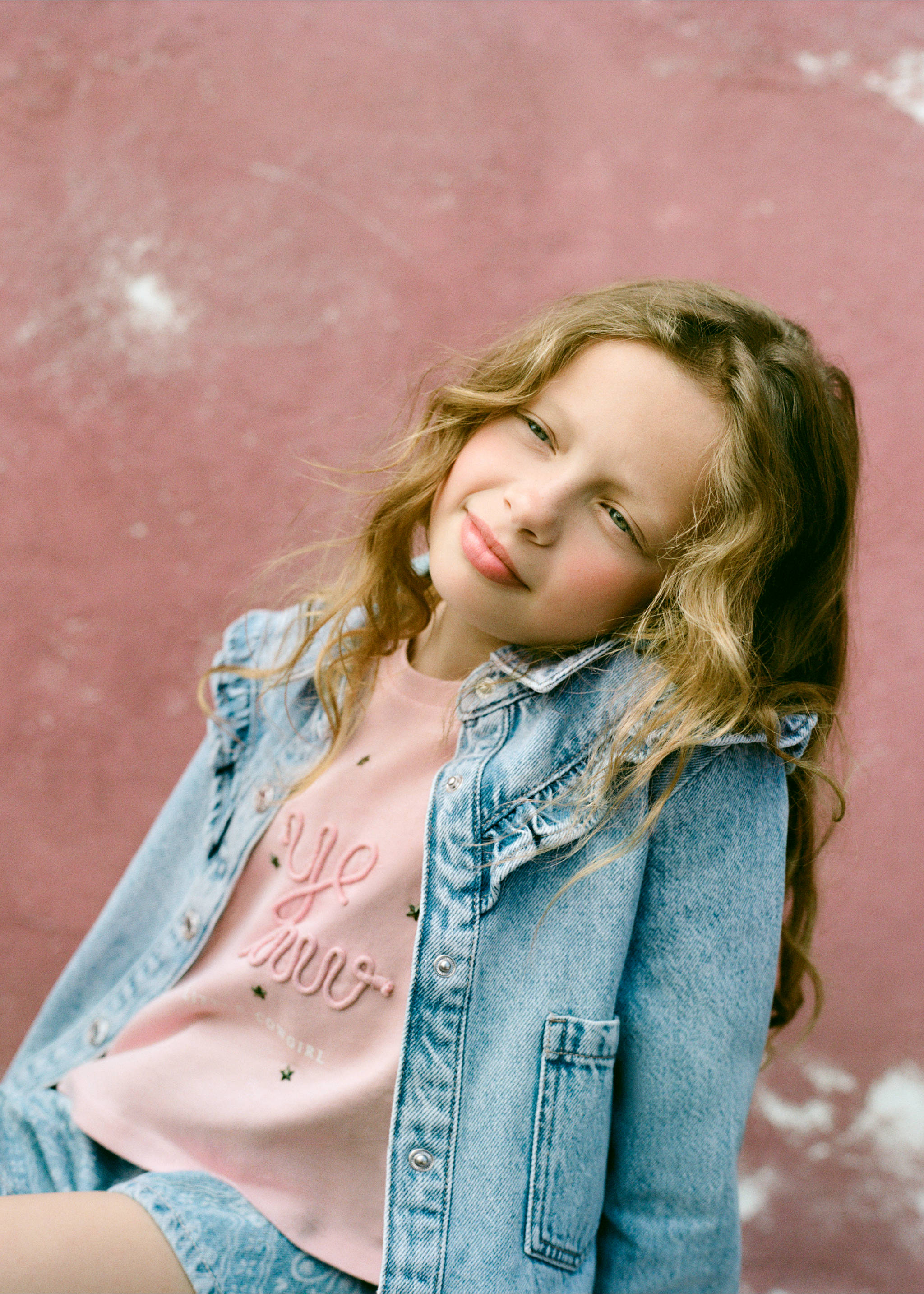 T-shirt with embroidered detail - Details of the article 6, Pink. Ref: 27007937-00.