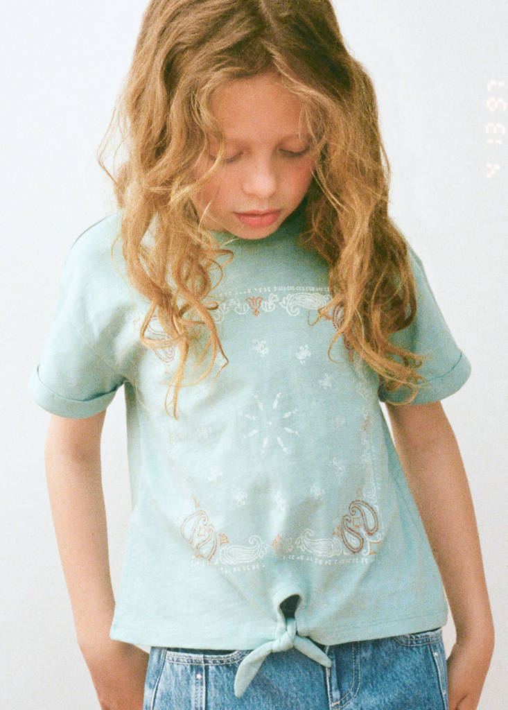 Camiseta estampada detalle lazo