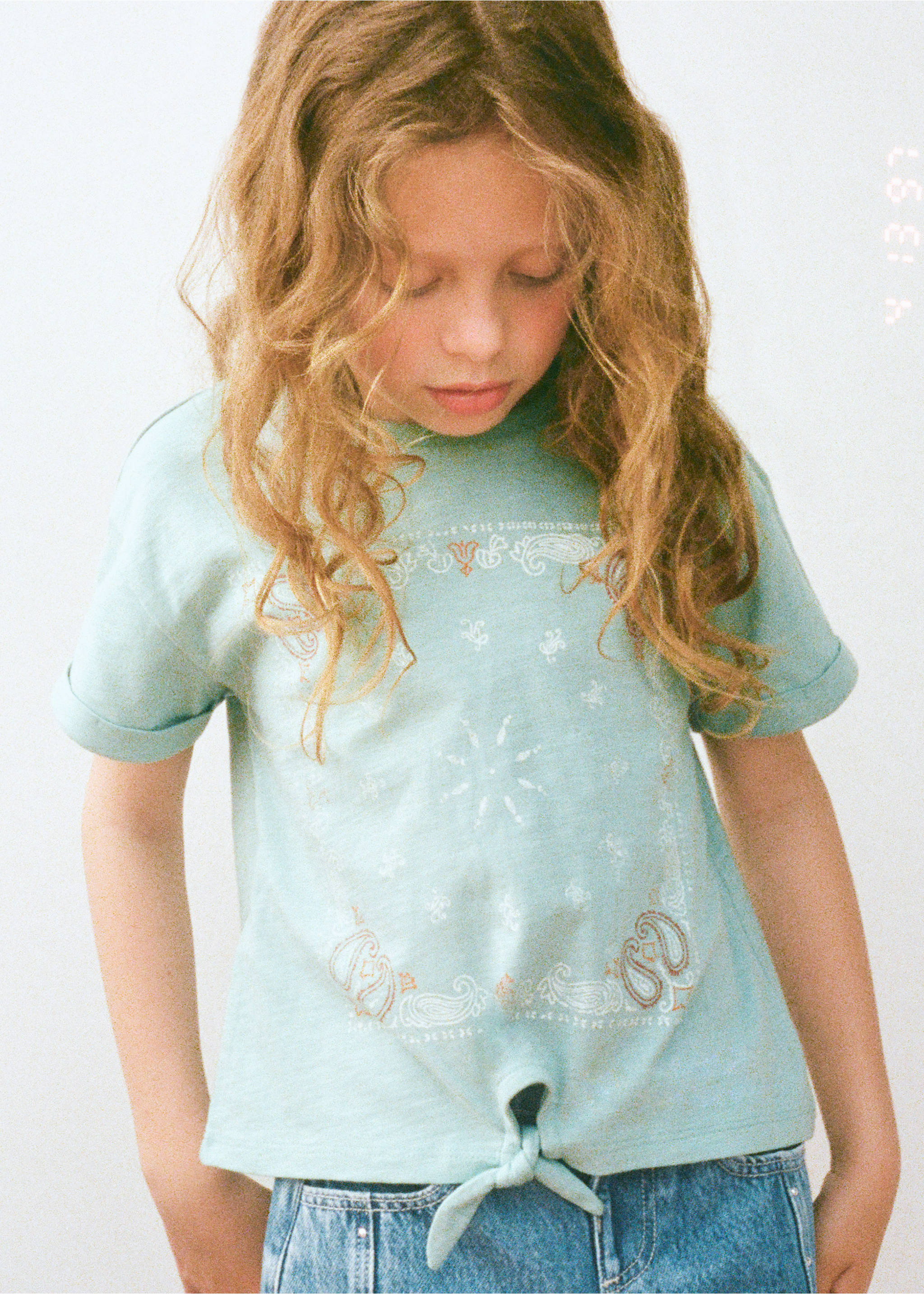 Printed T-shirt with tie detail - Details of the article 5, Forest Green. Ref: 27007947-00.