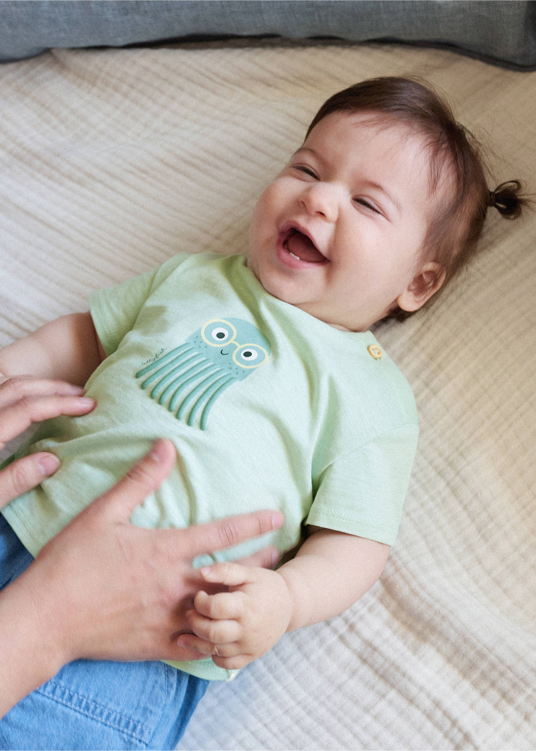 Cotton T-shirt with animal pattern - Details of the article 5, Green. Ref: 27008270-00.