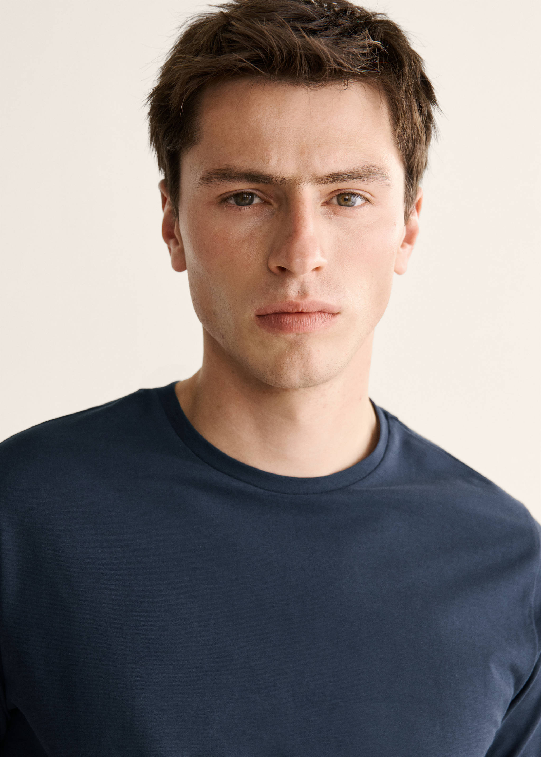 100% cotton slim-fit t-shirt - Details of the article 1