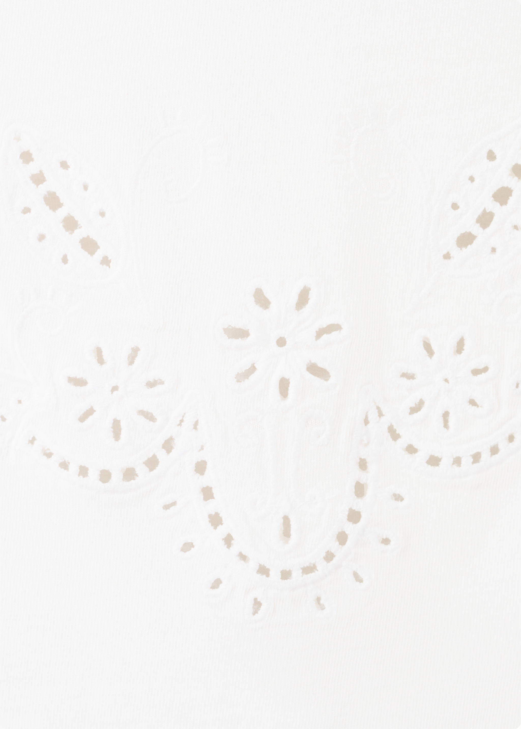 Top brodé ajouré - Détail de l'article 8