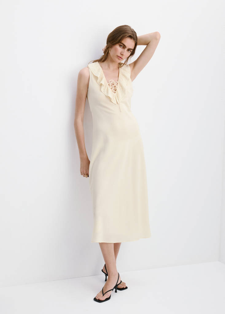 V-neck ruffled dress — Vanilla