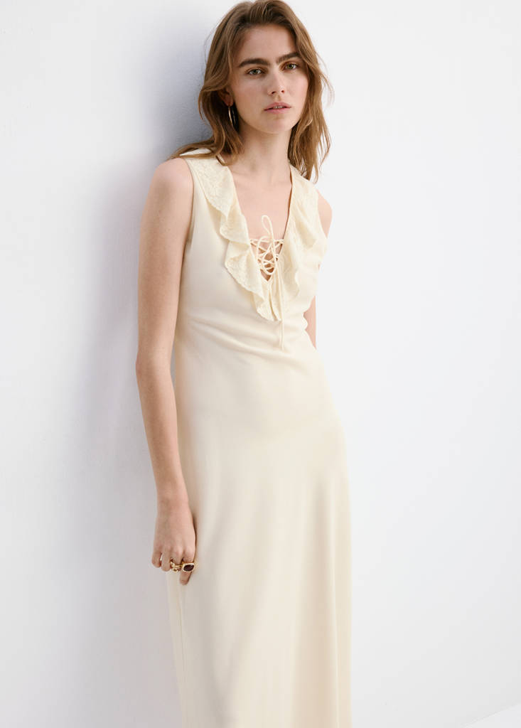 V-neck ruffled dress — Vanilla