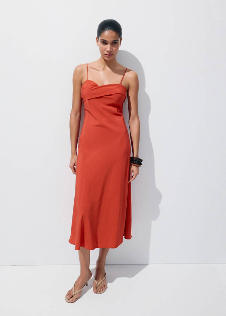 Midi dress with a wrap neckline — Red