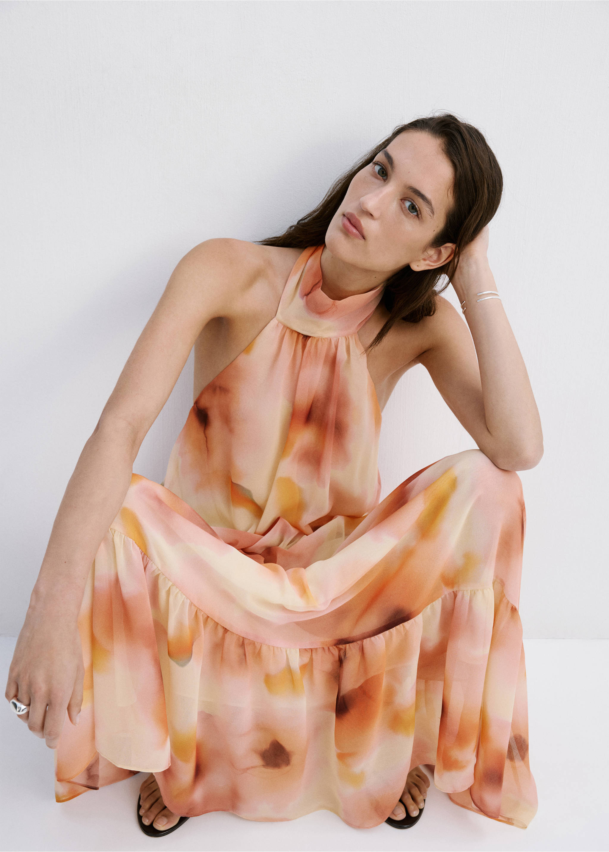 Halter-neck printed dress - Details of the article 2, Peach. Ref: 27009102-00.